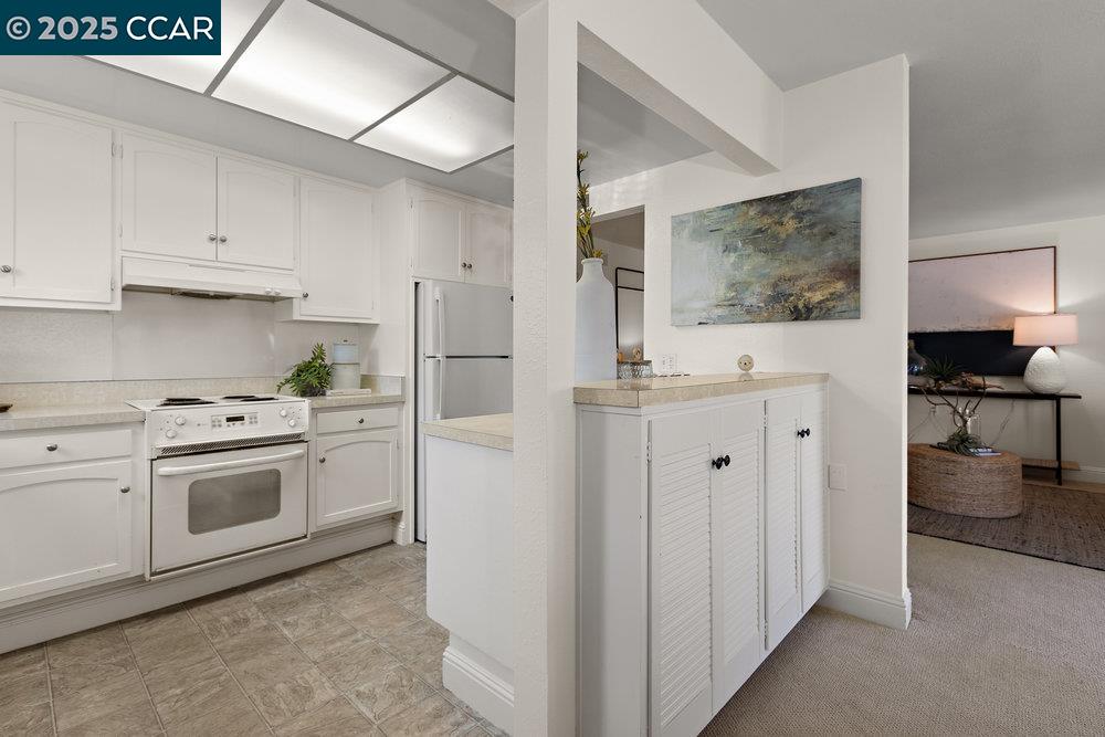 2200 Pine Knoll Dr # 11