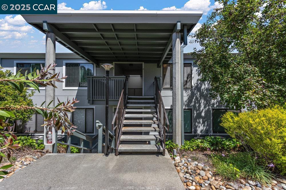 2200 Pine Knoll Dr # 11