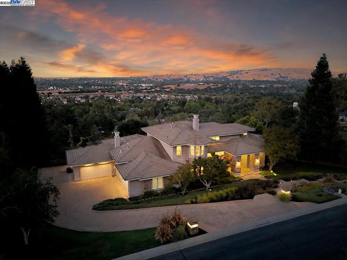 2109 Black Oak Ct