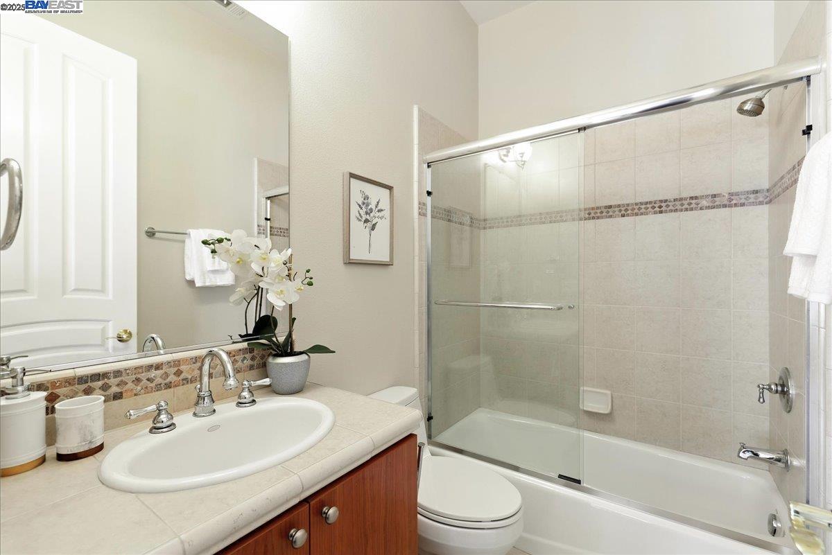 2109 Black Oak Ct