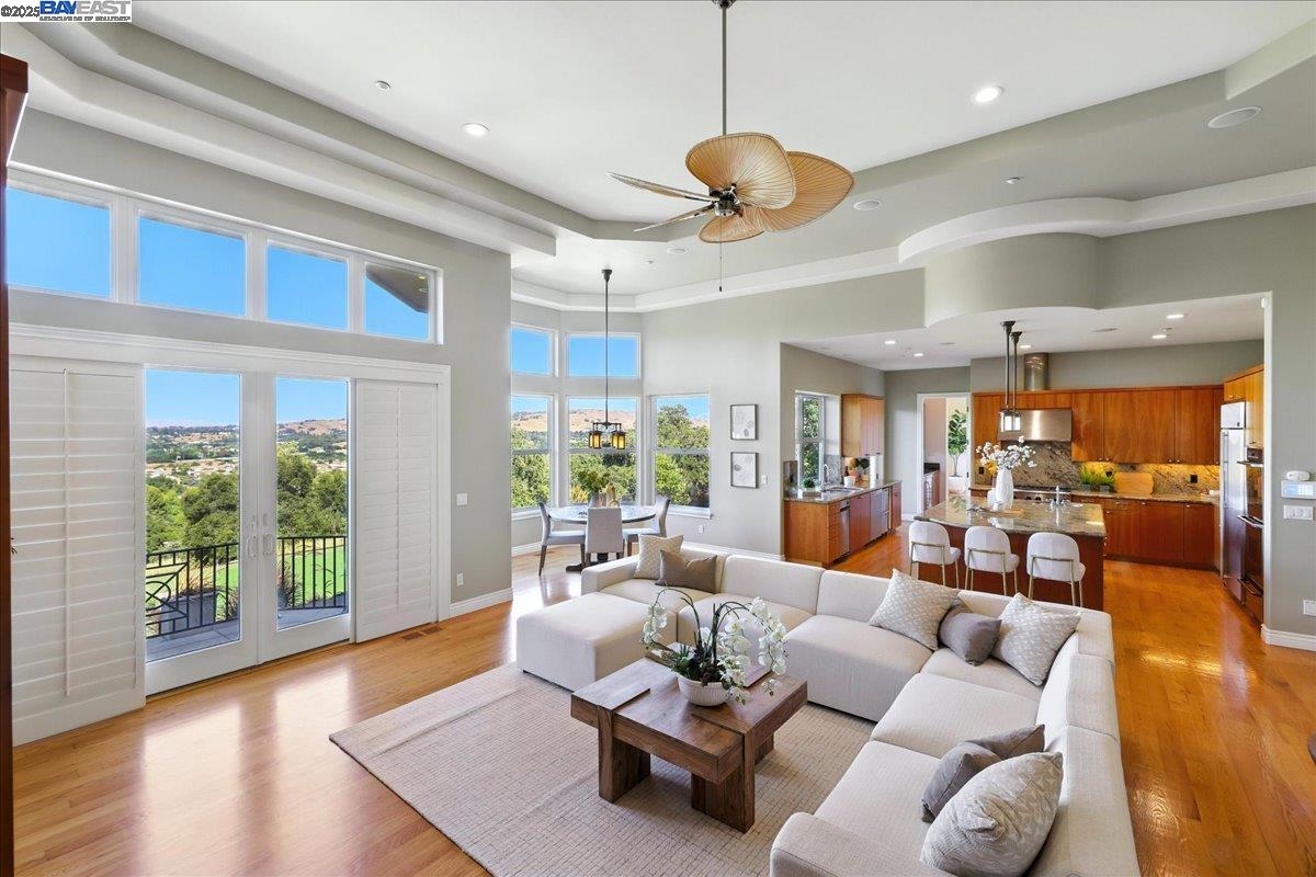 2109 Black Oak Ct