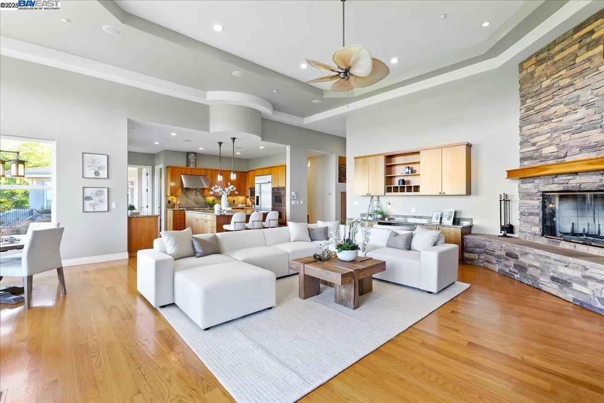 2109 Black Oak Ct