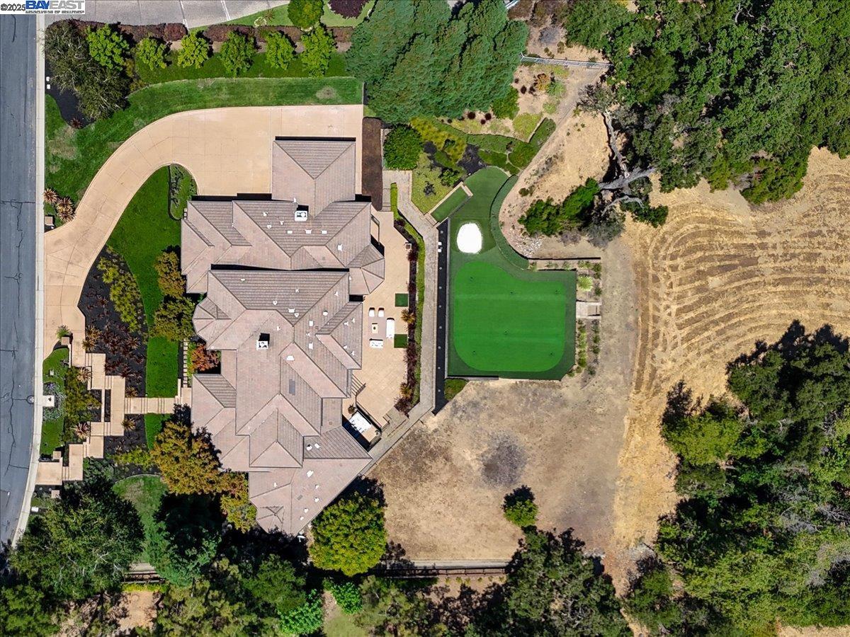 2109 Black Oak Ct