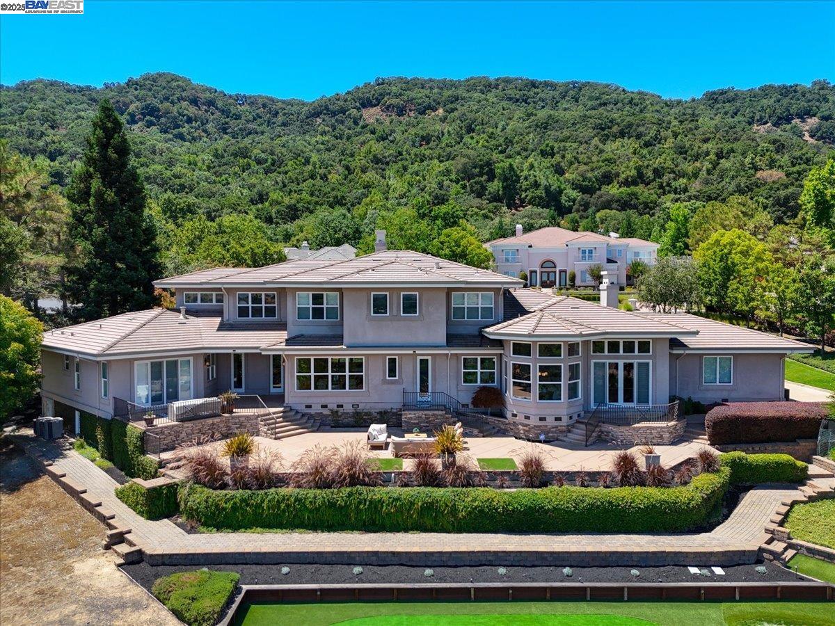 2109 Black Oak Ct