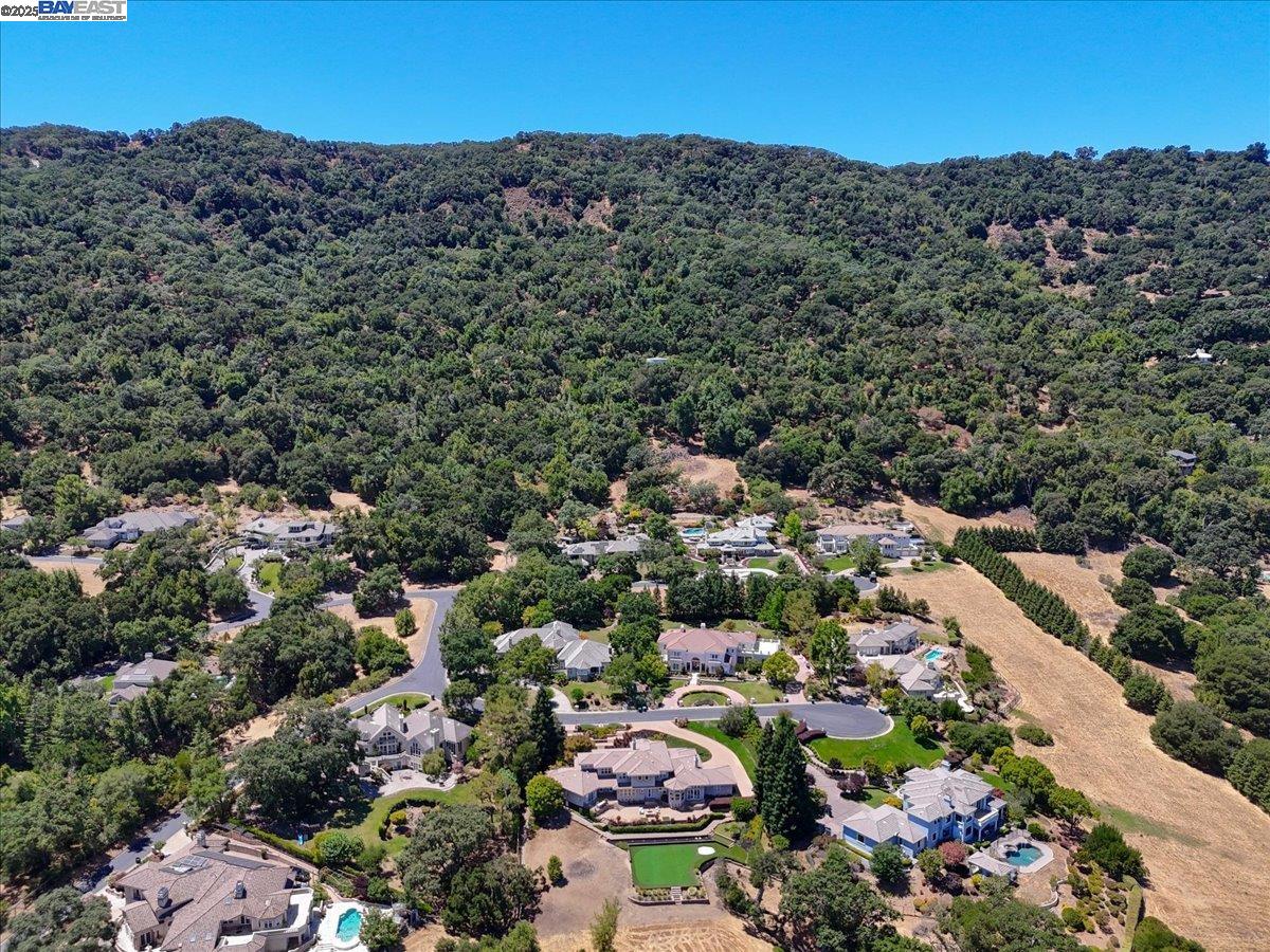 2109 Black Oak Ct