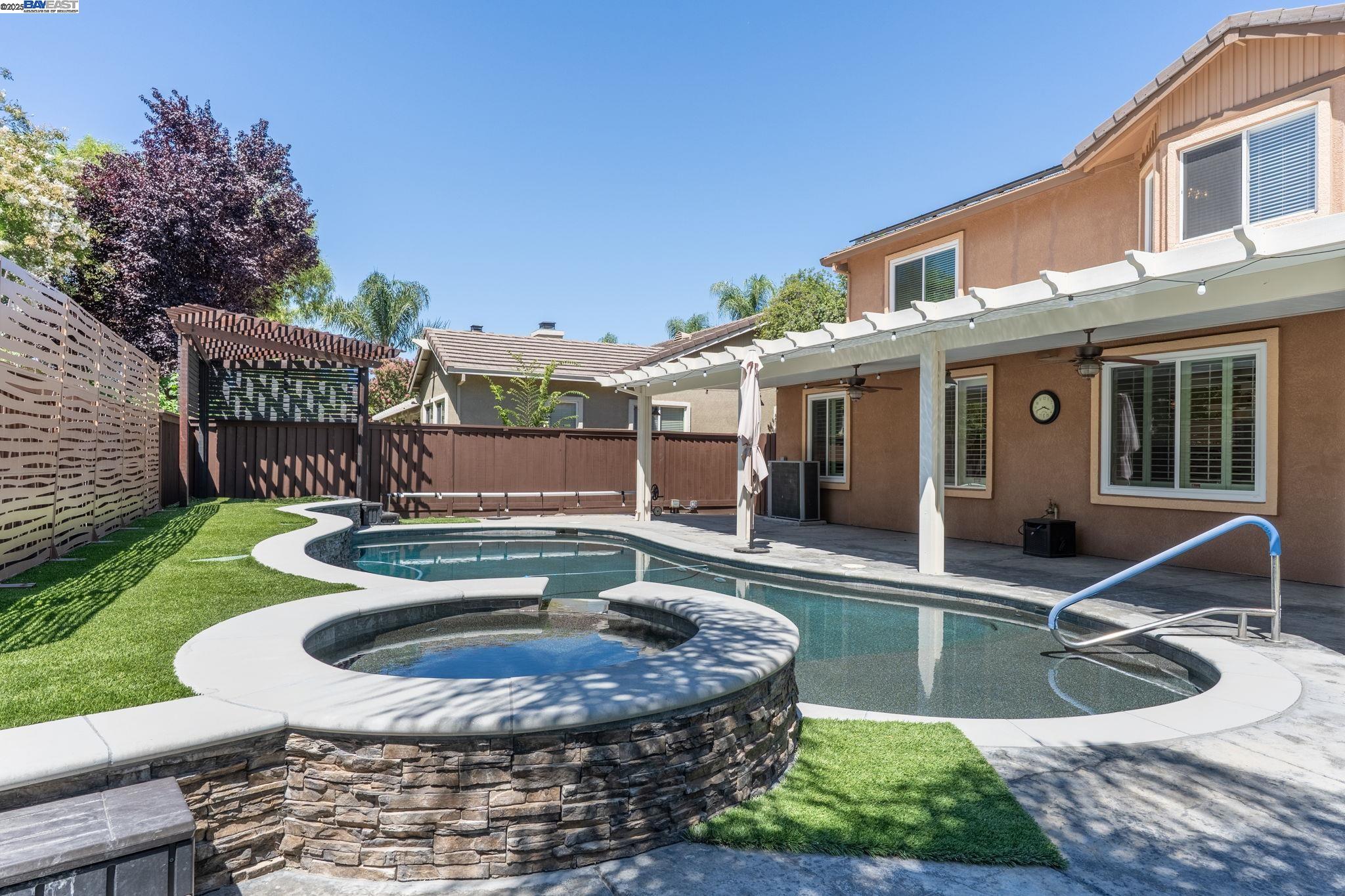1440 Empress Ln