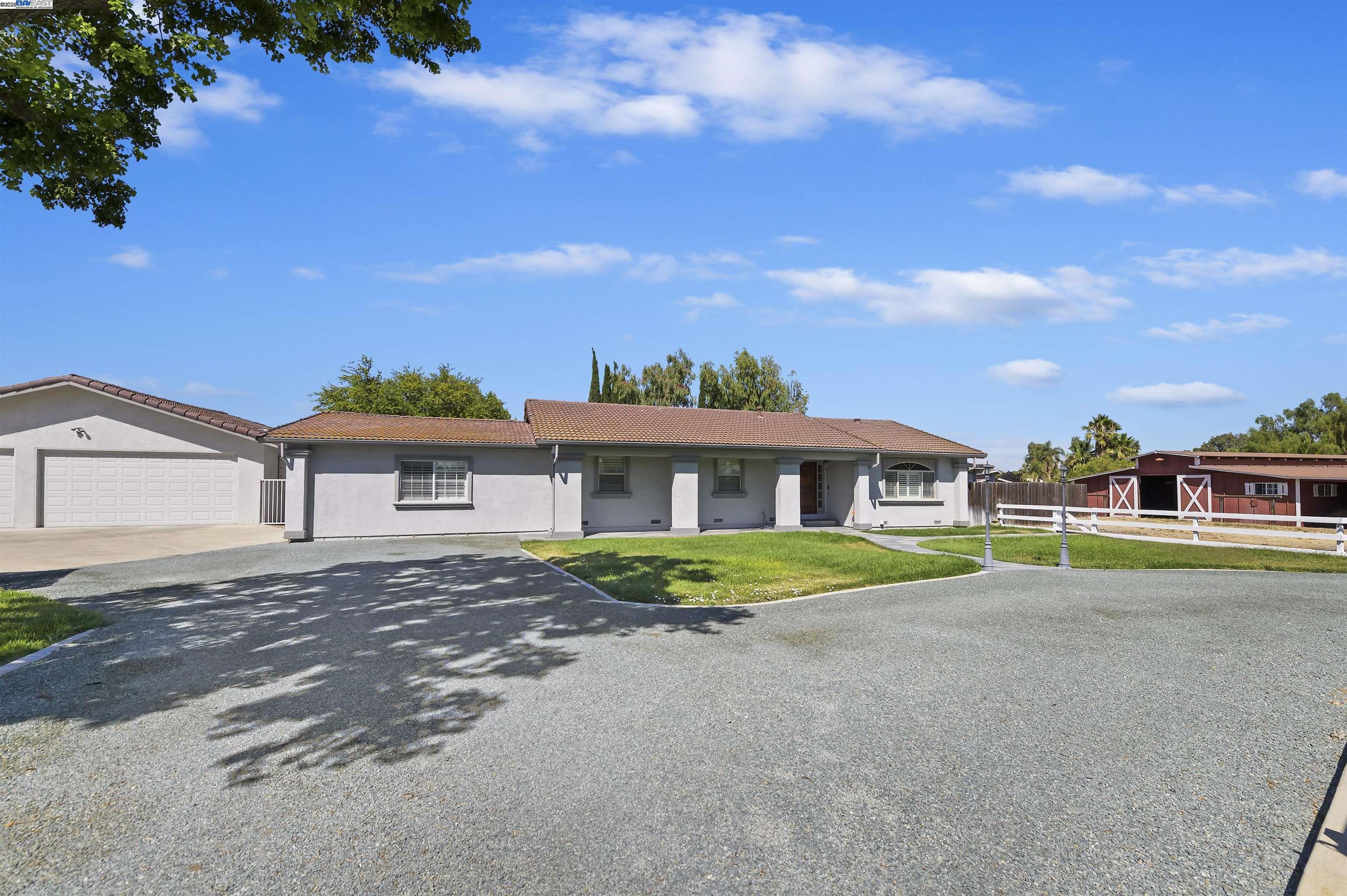 23551 Rancho Ramon Ct
