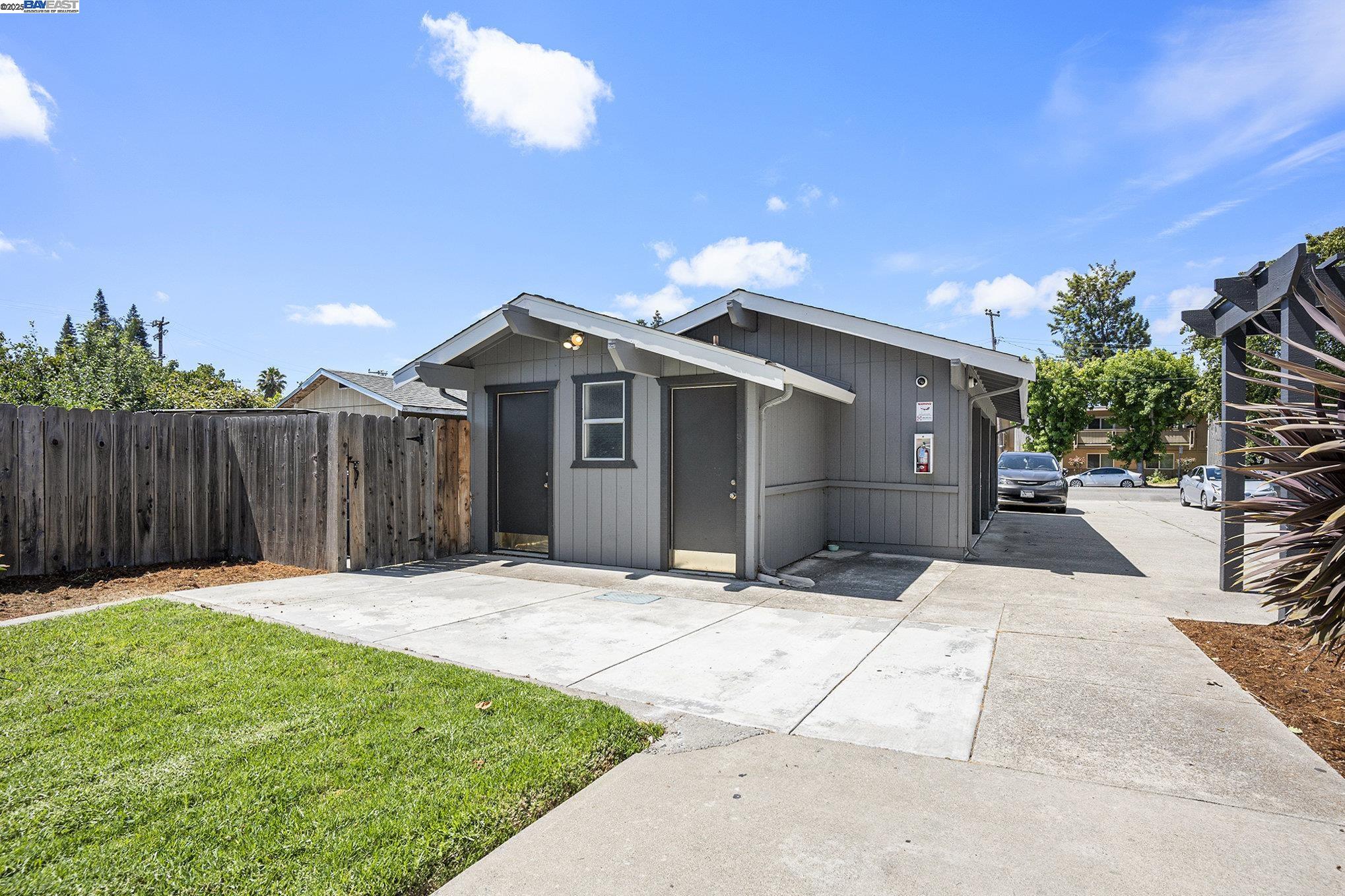 24970 Cypress Ave