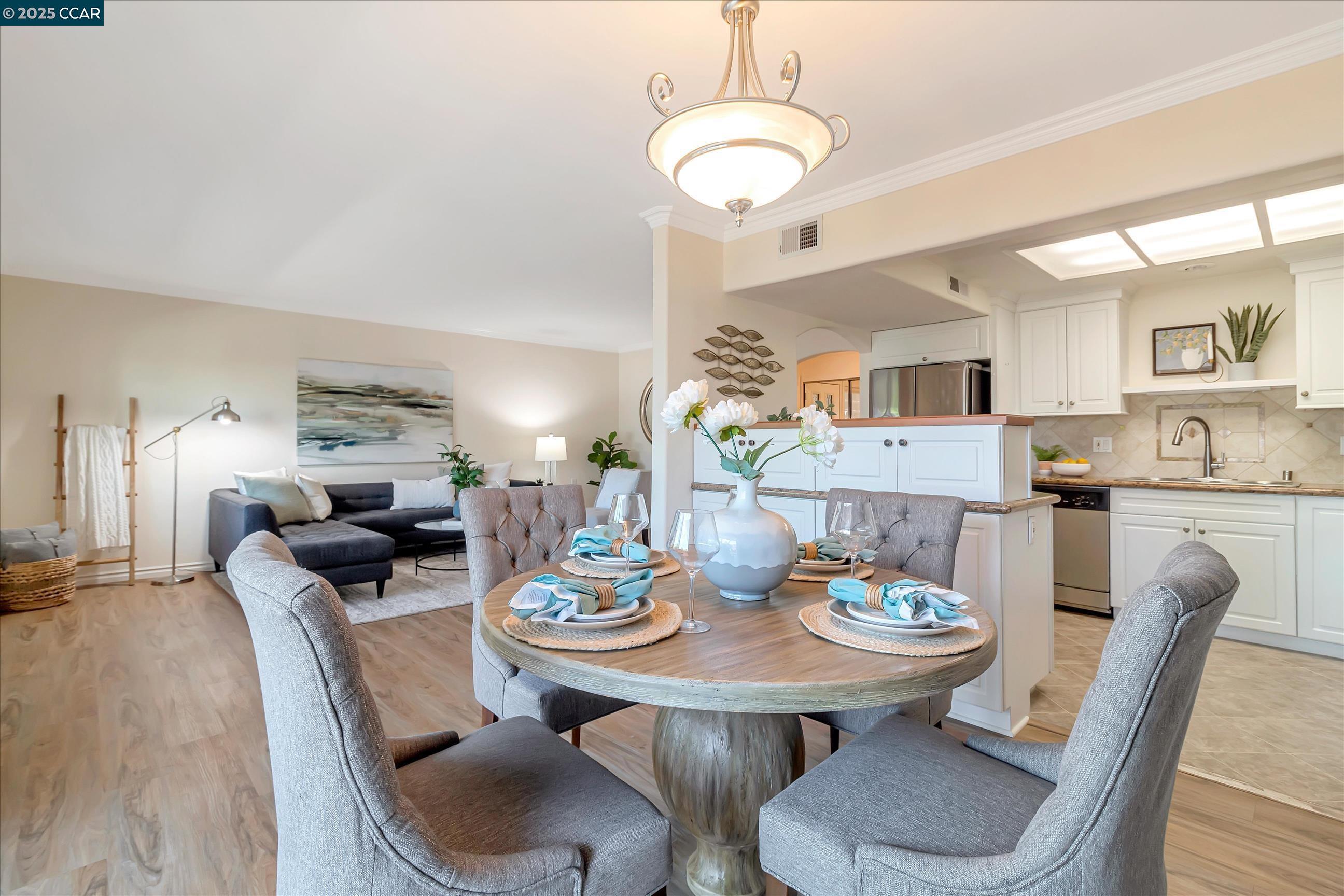 1332 Singingwood Ct # 6