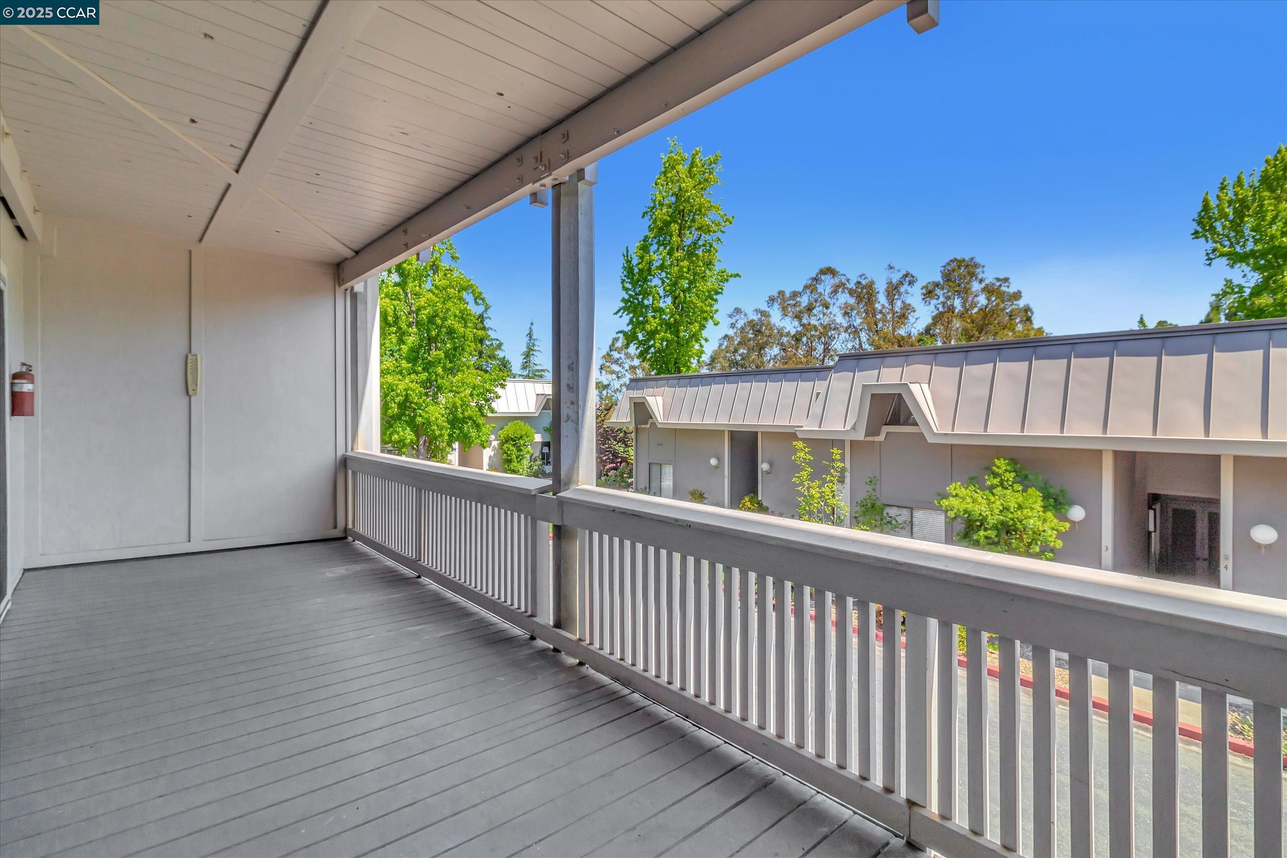 1332 Singingwood Ct # 6