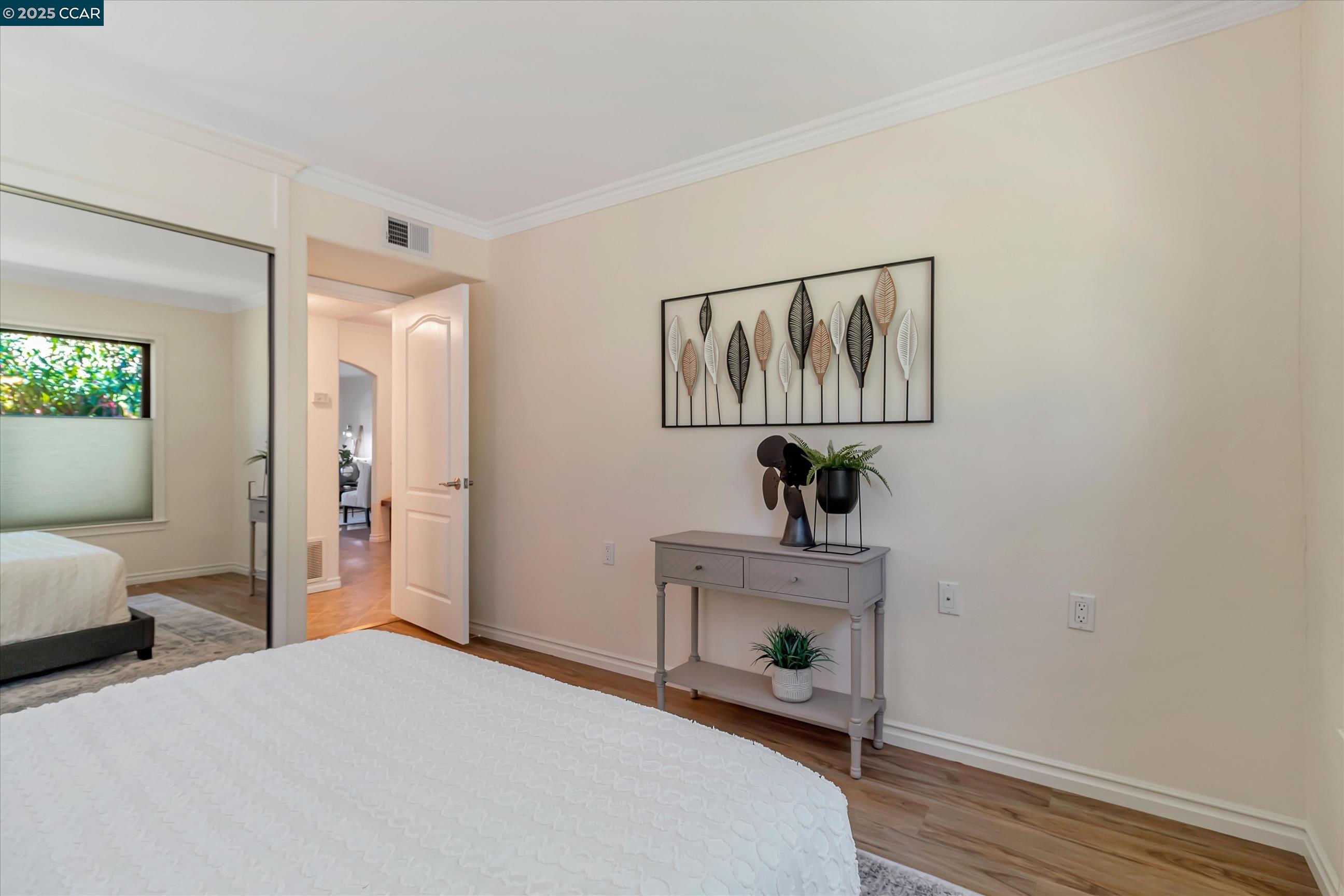 1332 Singingwood Ct # 6