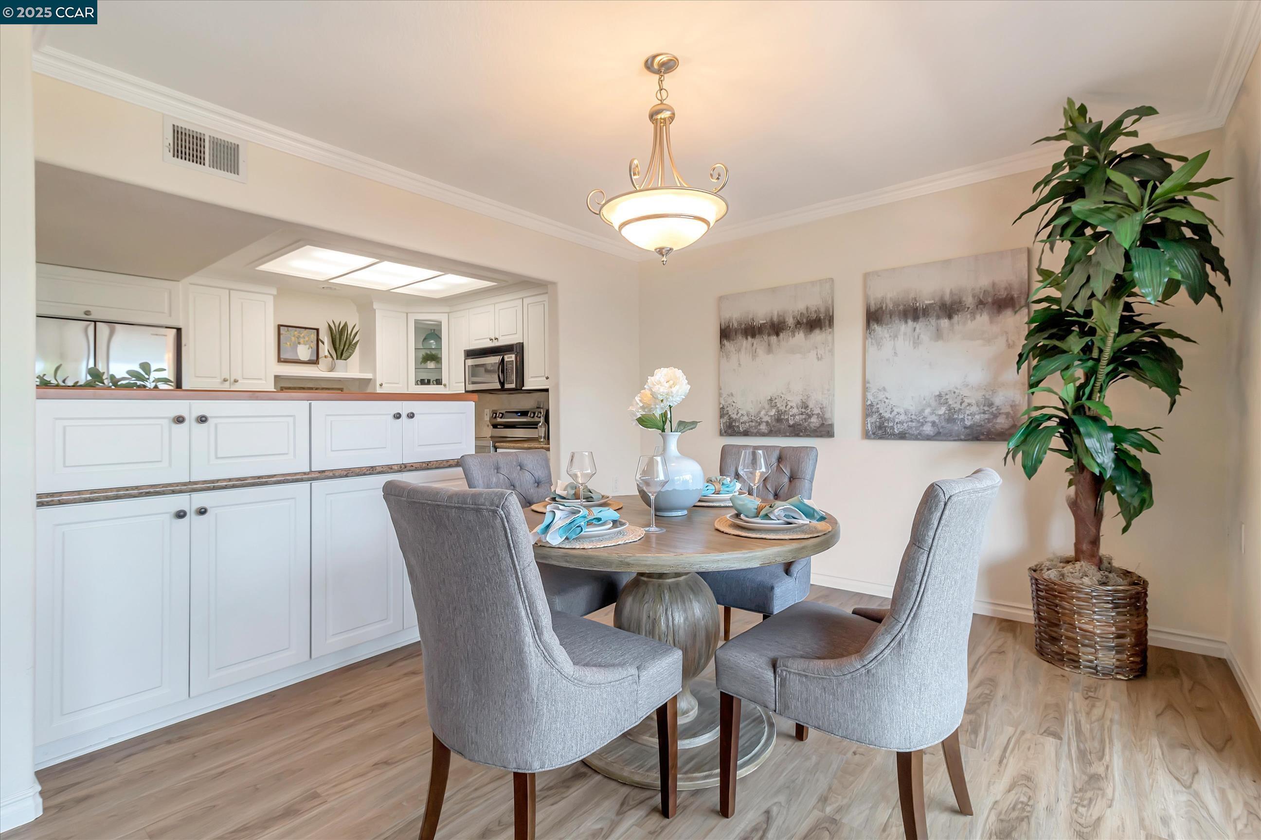 1332 Singingwood Ct # 6