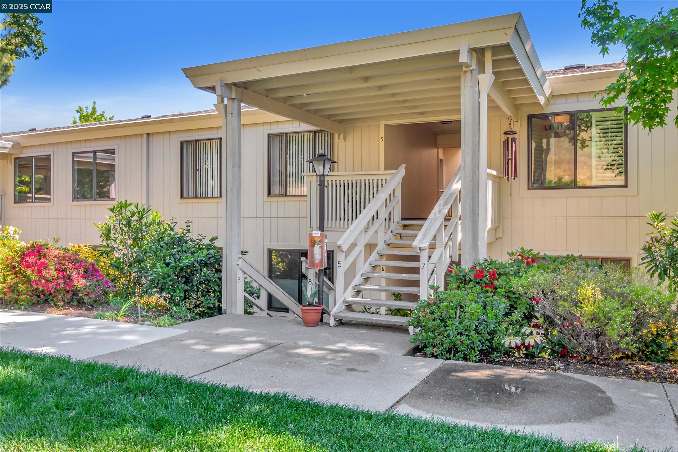 1332 Singingwood Ct # 6