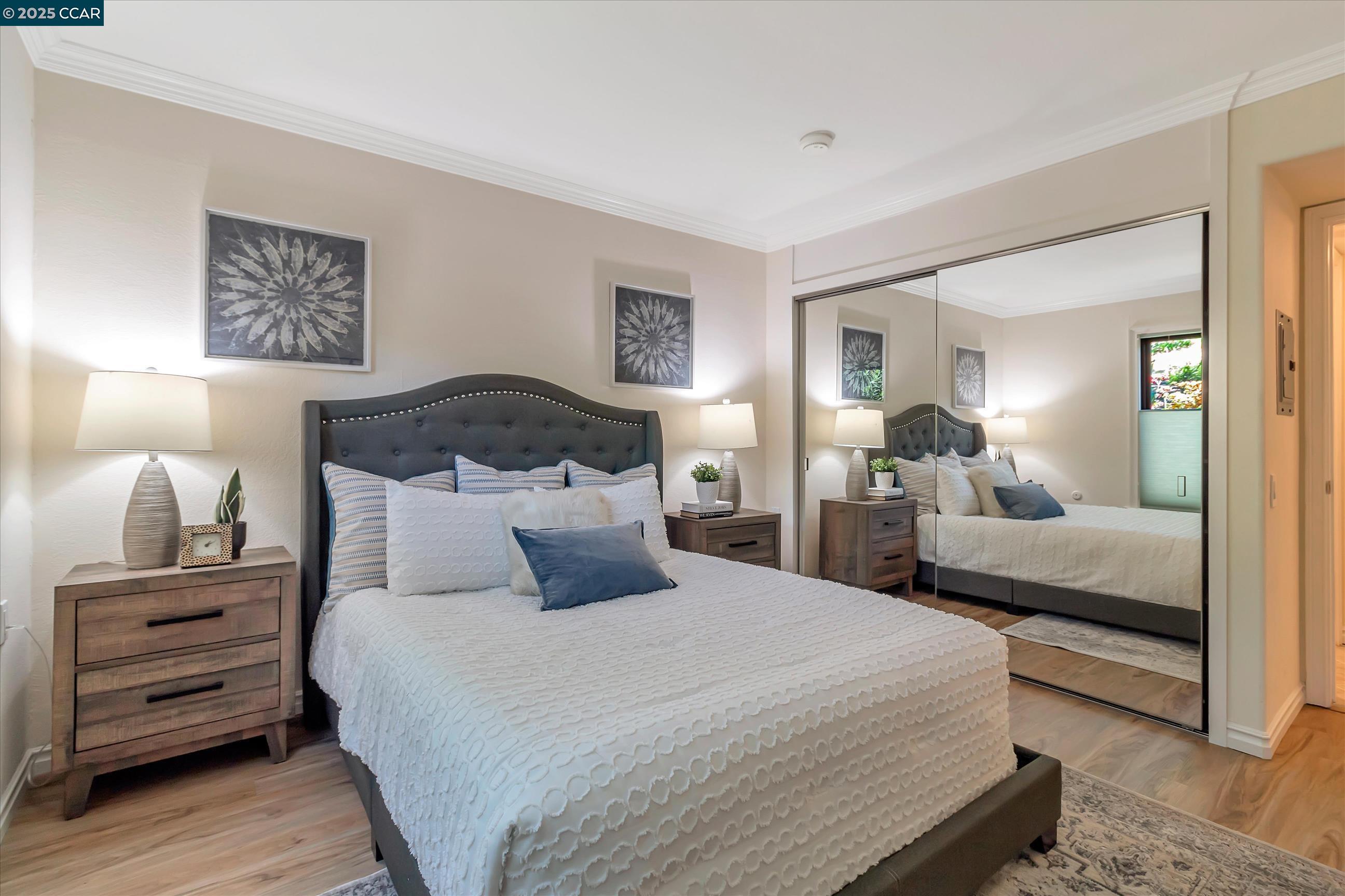 1332 Singingwood Ct # 6