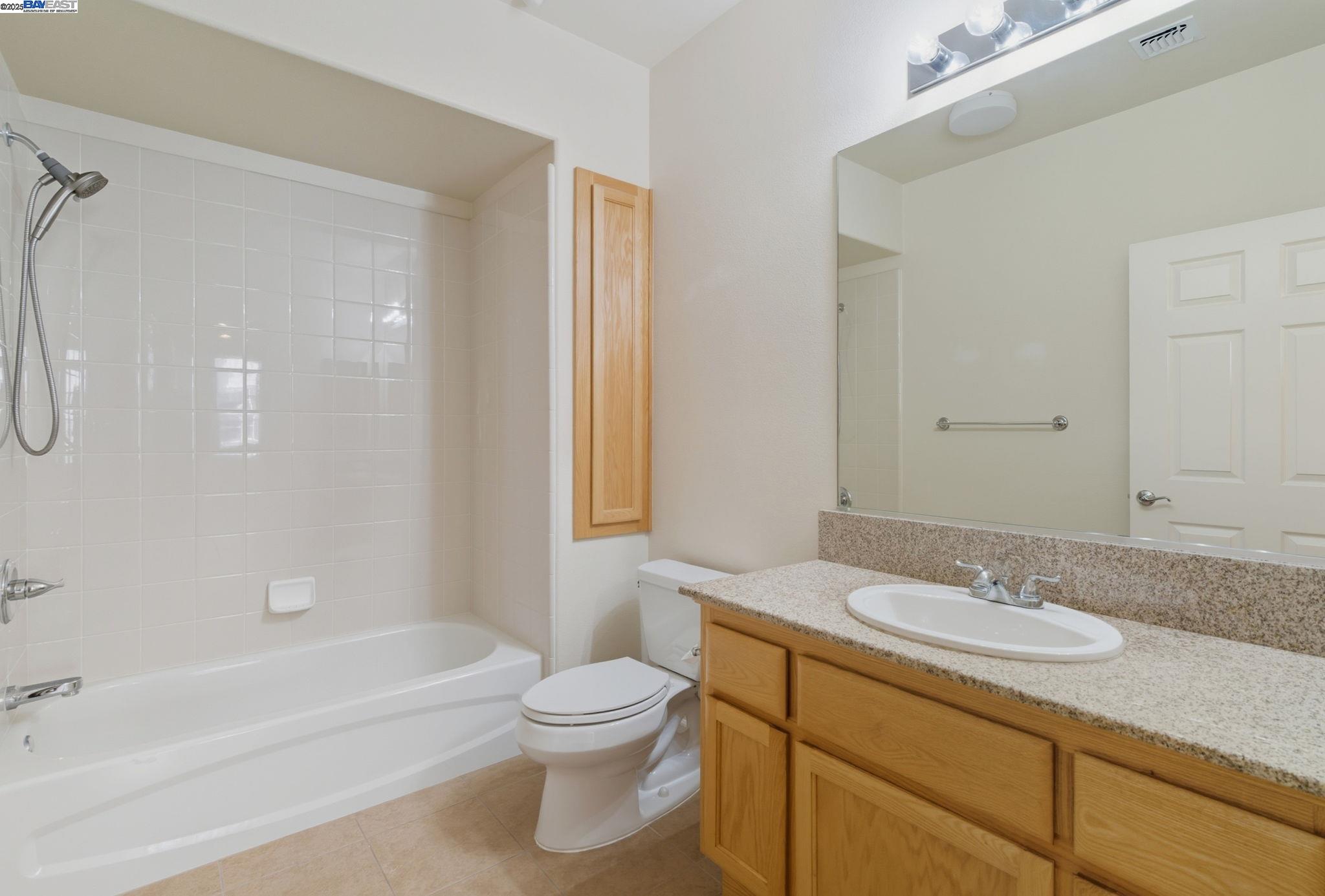 3465 Dublin Blvd Unit: 206