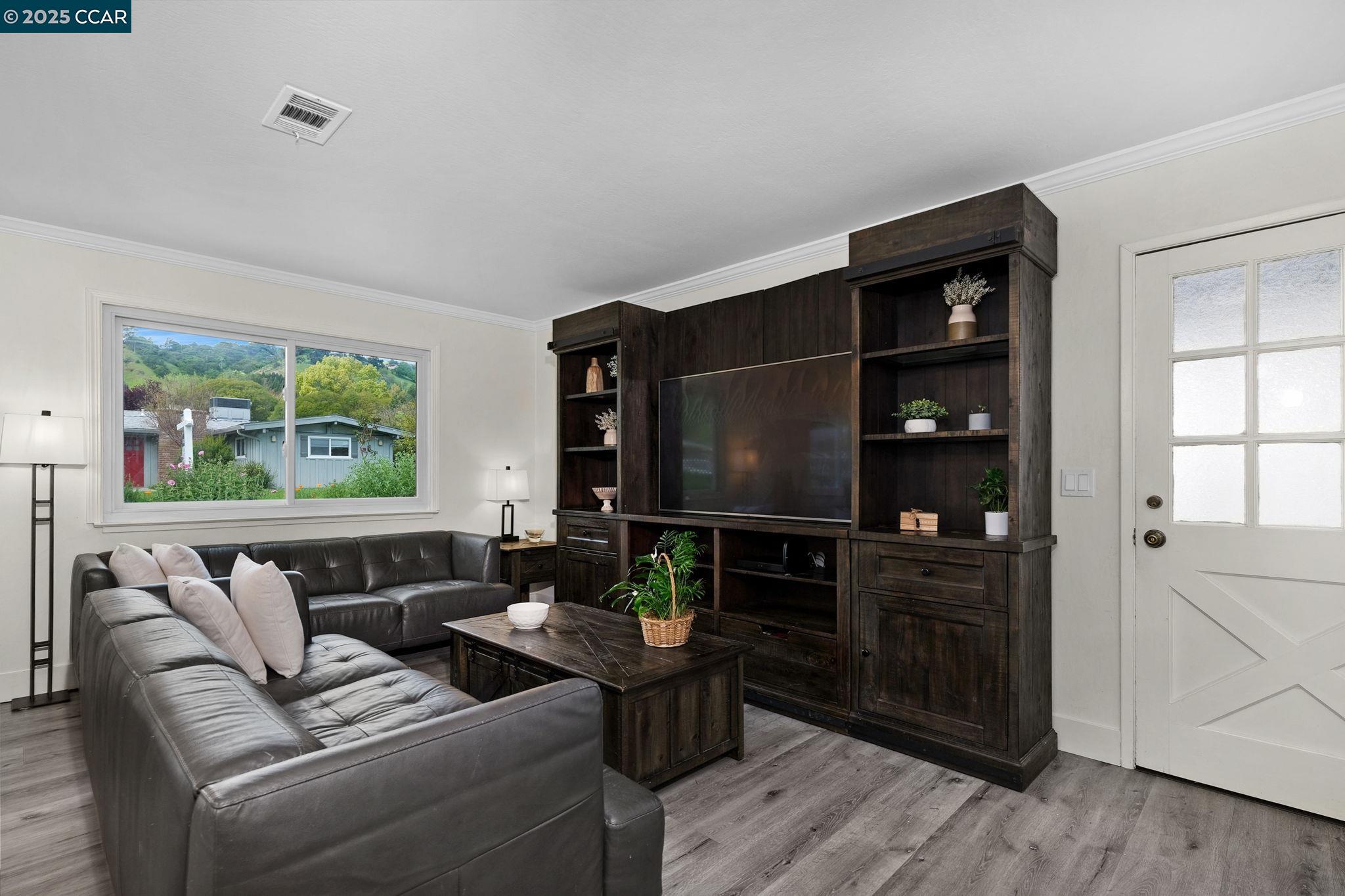 3397 Orchard Valley Ln