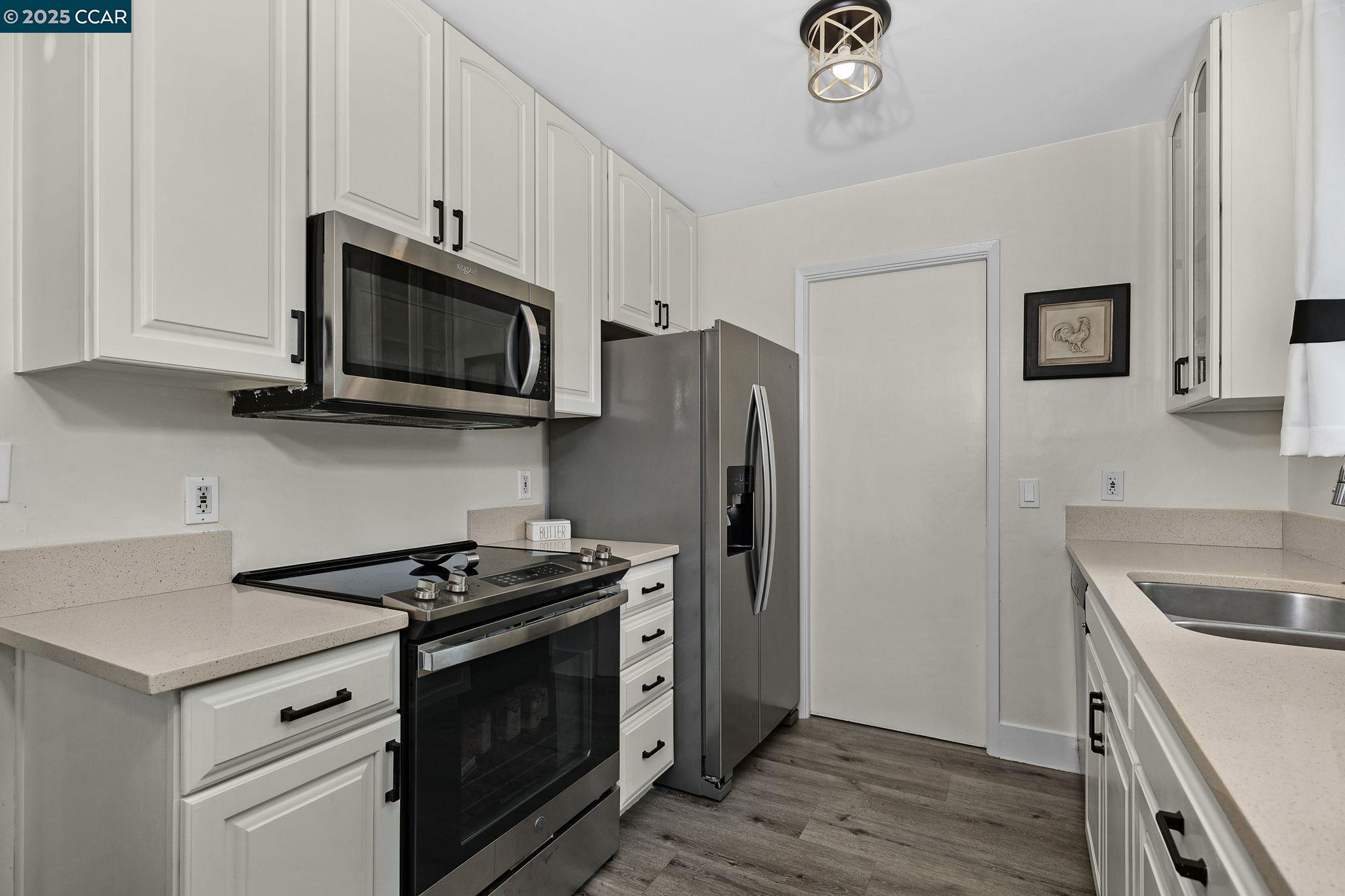 3397 Orchard Valley Ln