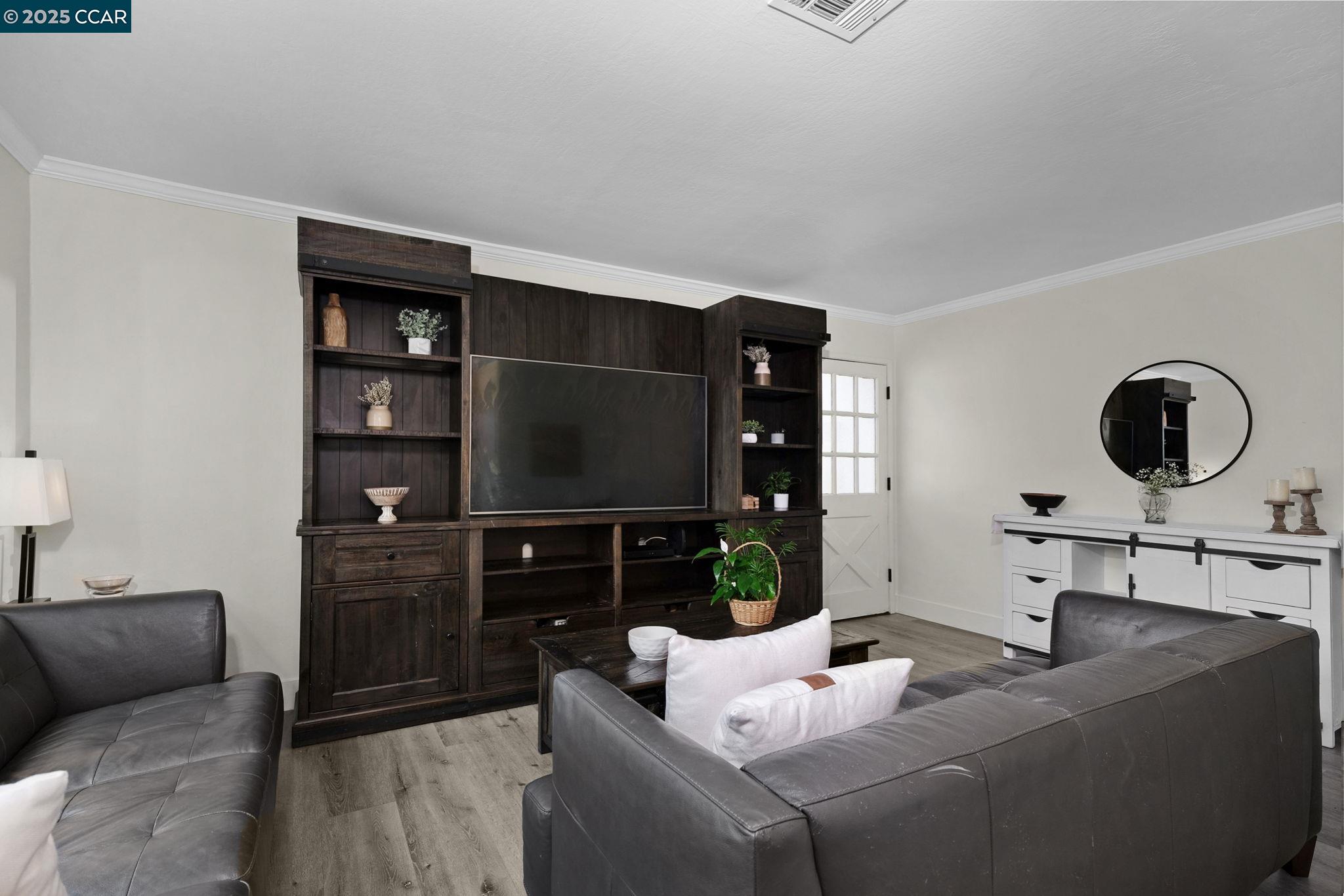 3397 Orchard Valley Ln