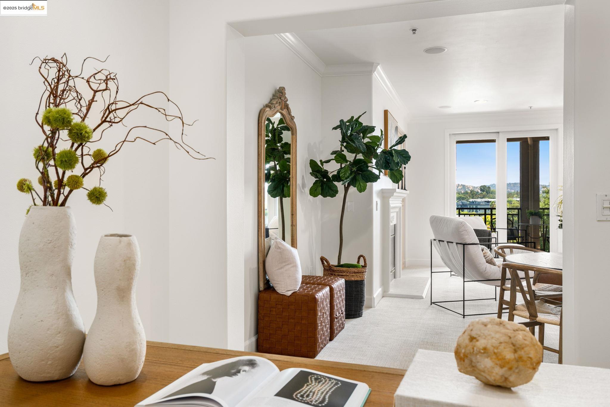 1800 Alma # 405