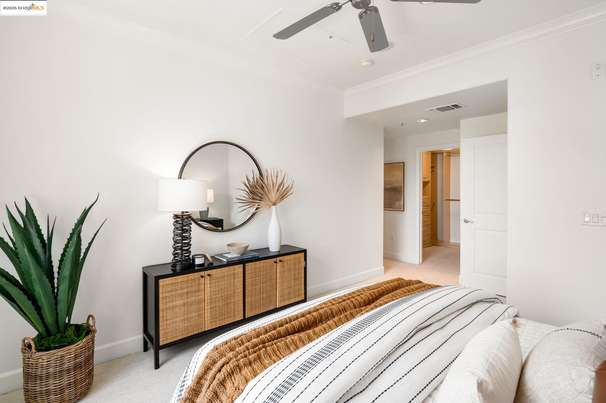 1800 Alma # 405