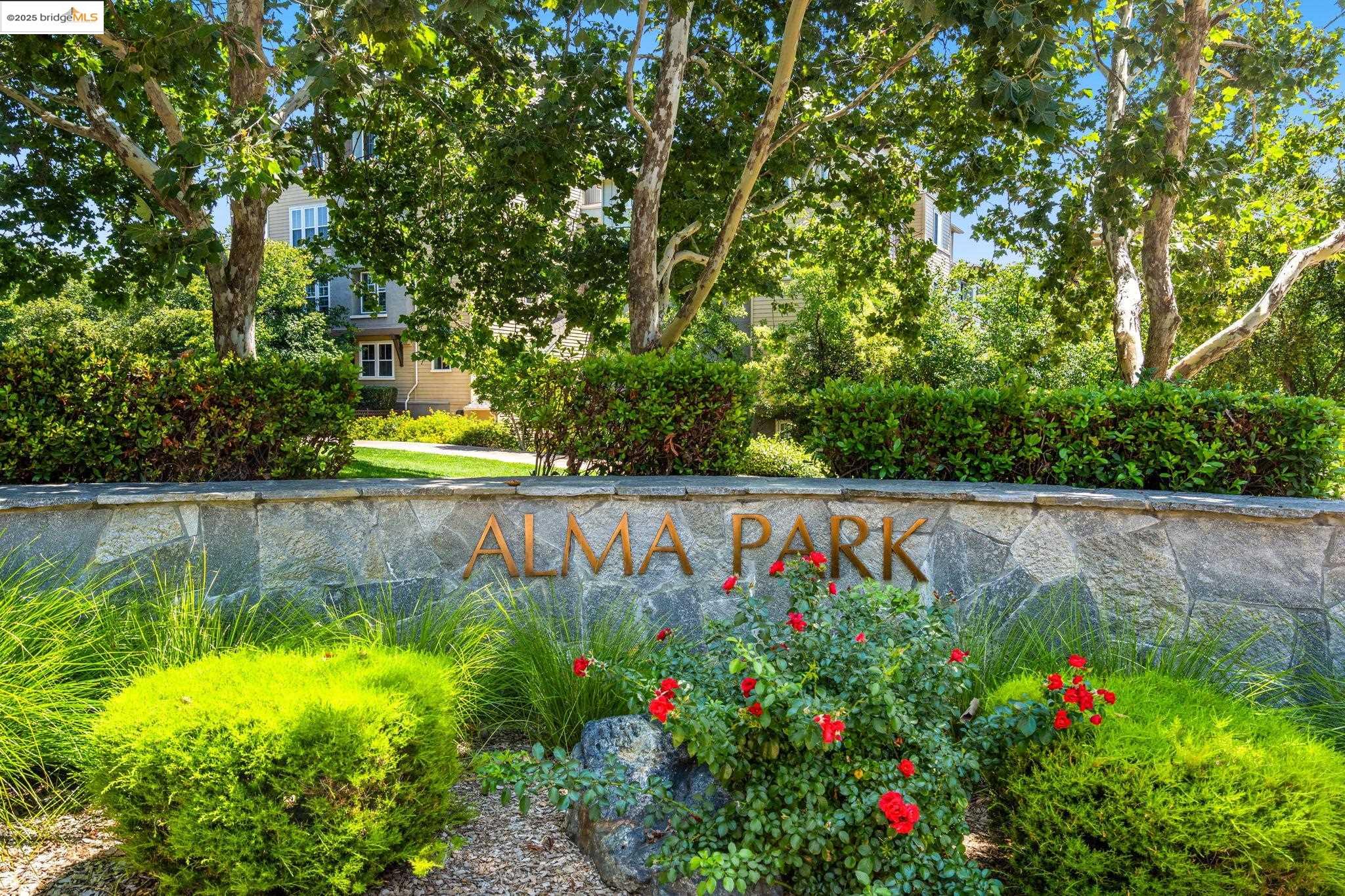 1800 Alma # 405