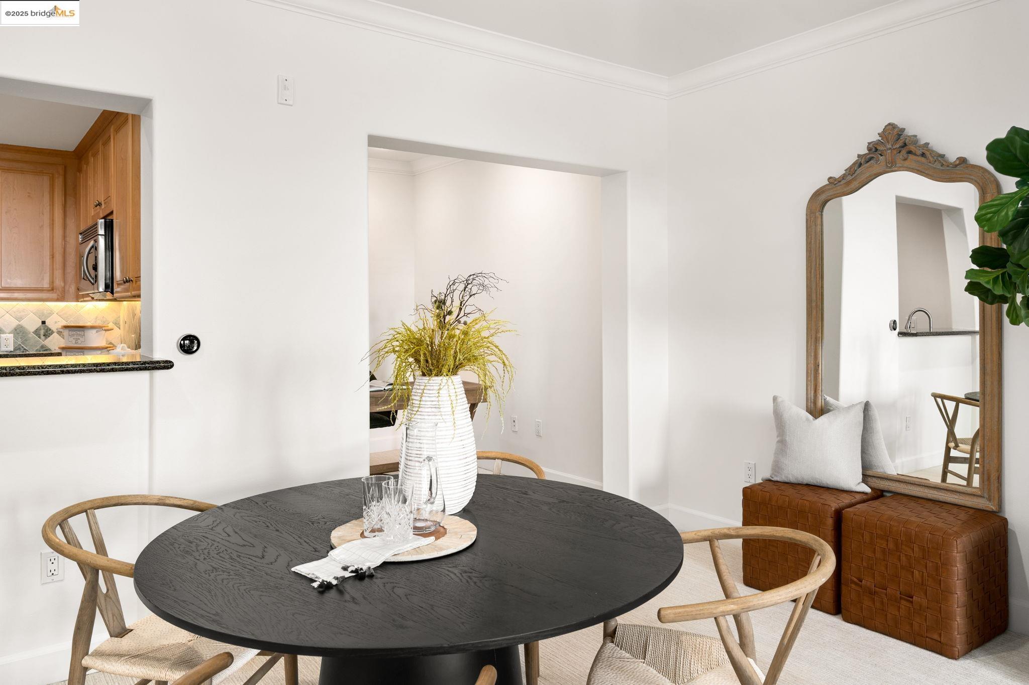 1800 Alma # 405