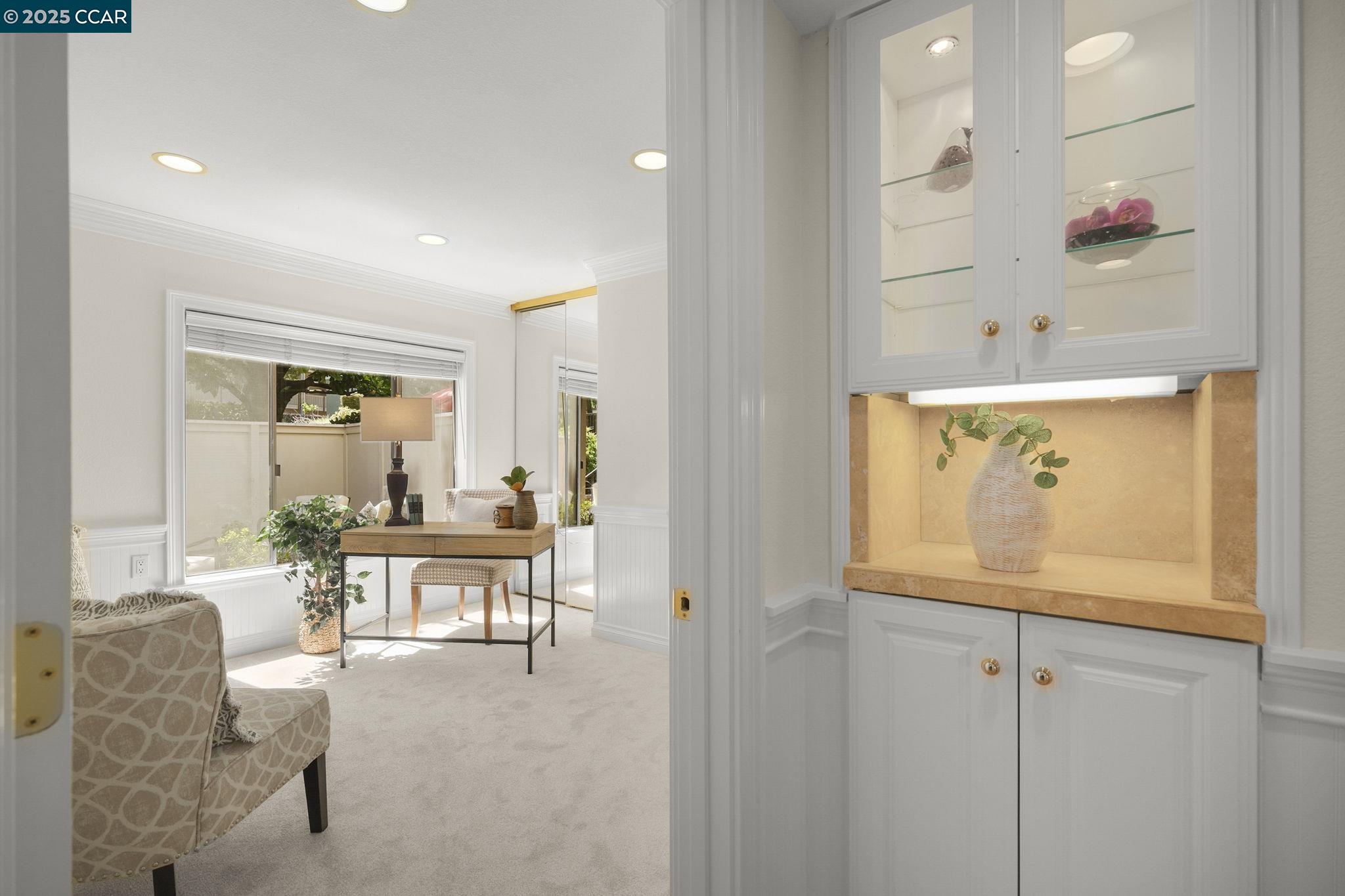 1425 Canyonwood Ct. #6