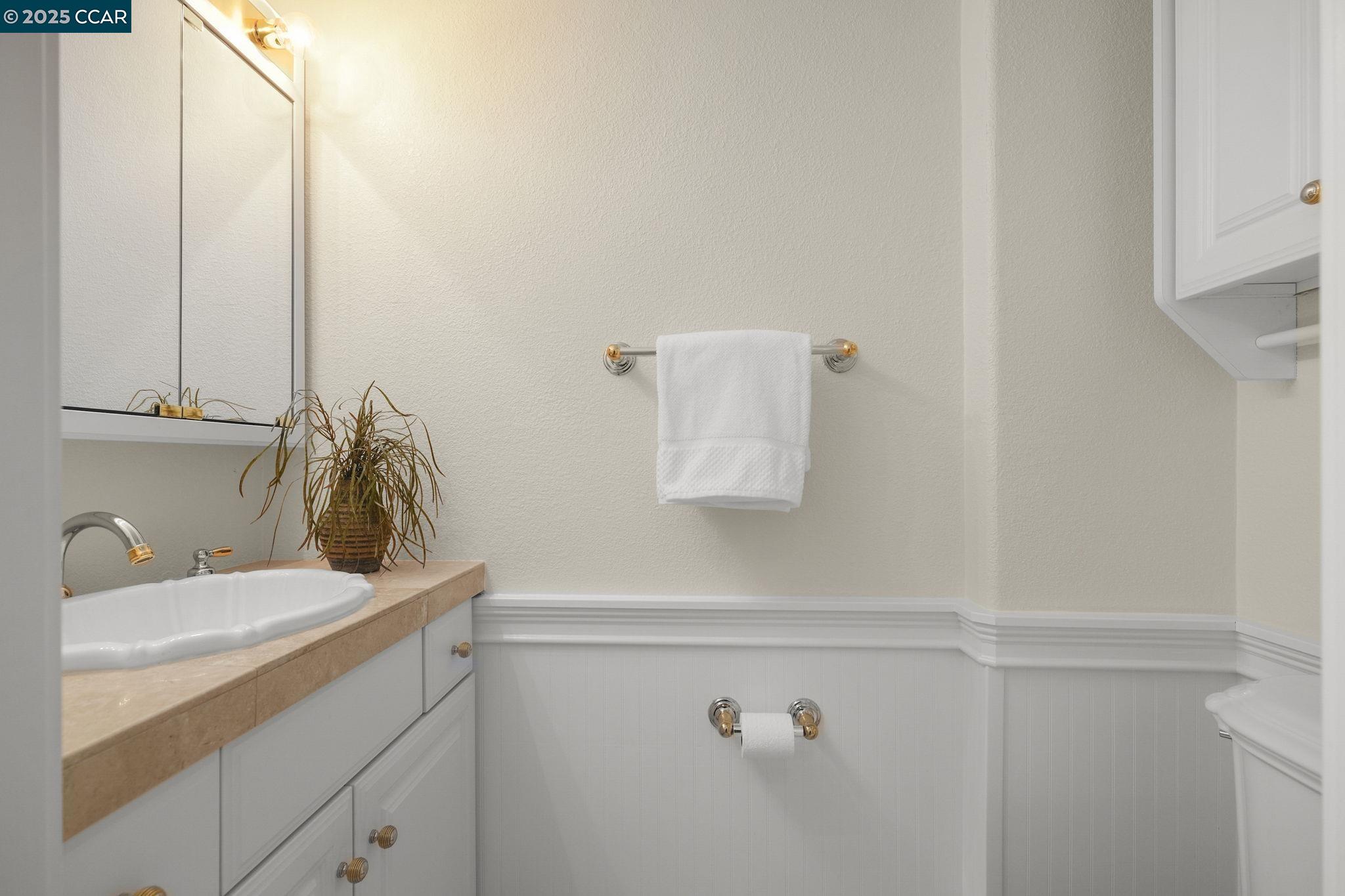 1425 Canyonwood Ct. #6