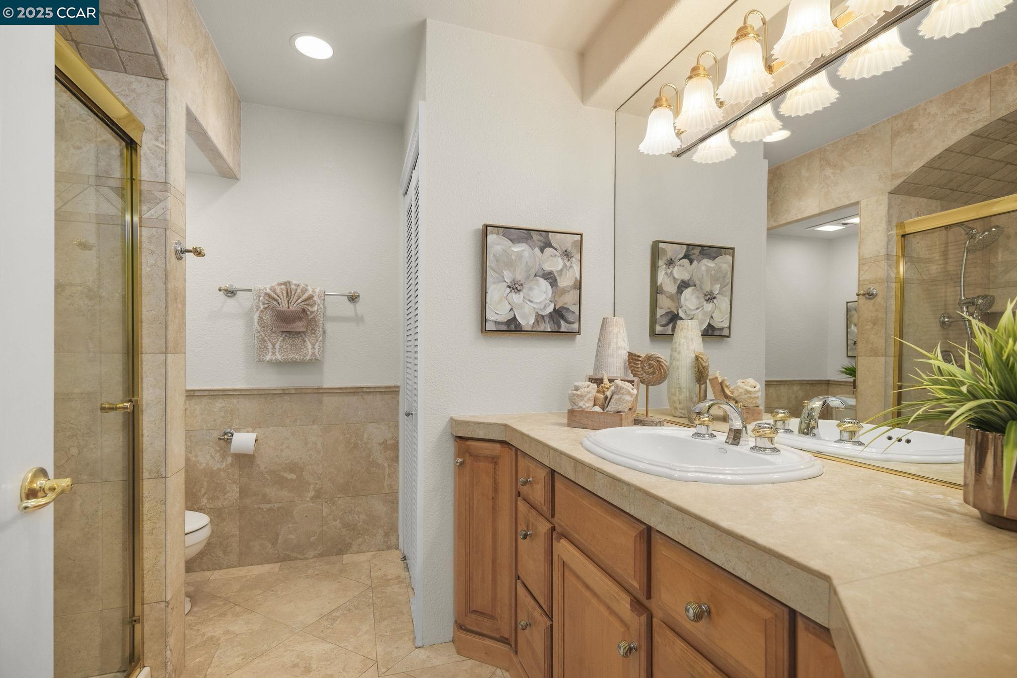 1425 Canyonwood Ct. #6