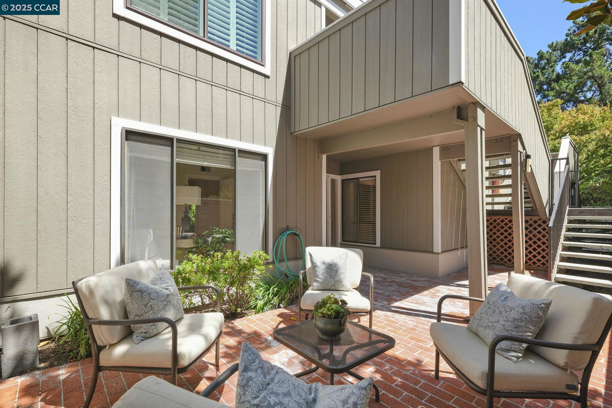 1425 Canyonwood Ct. #6