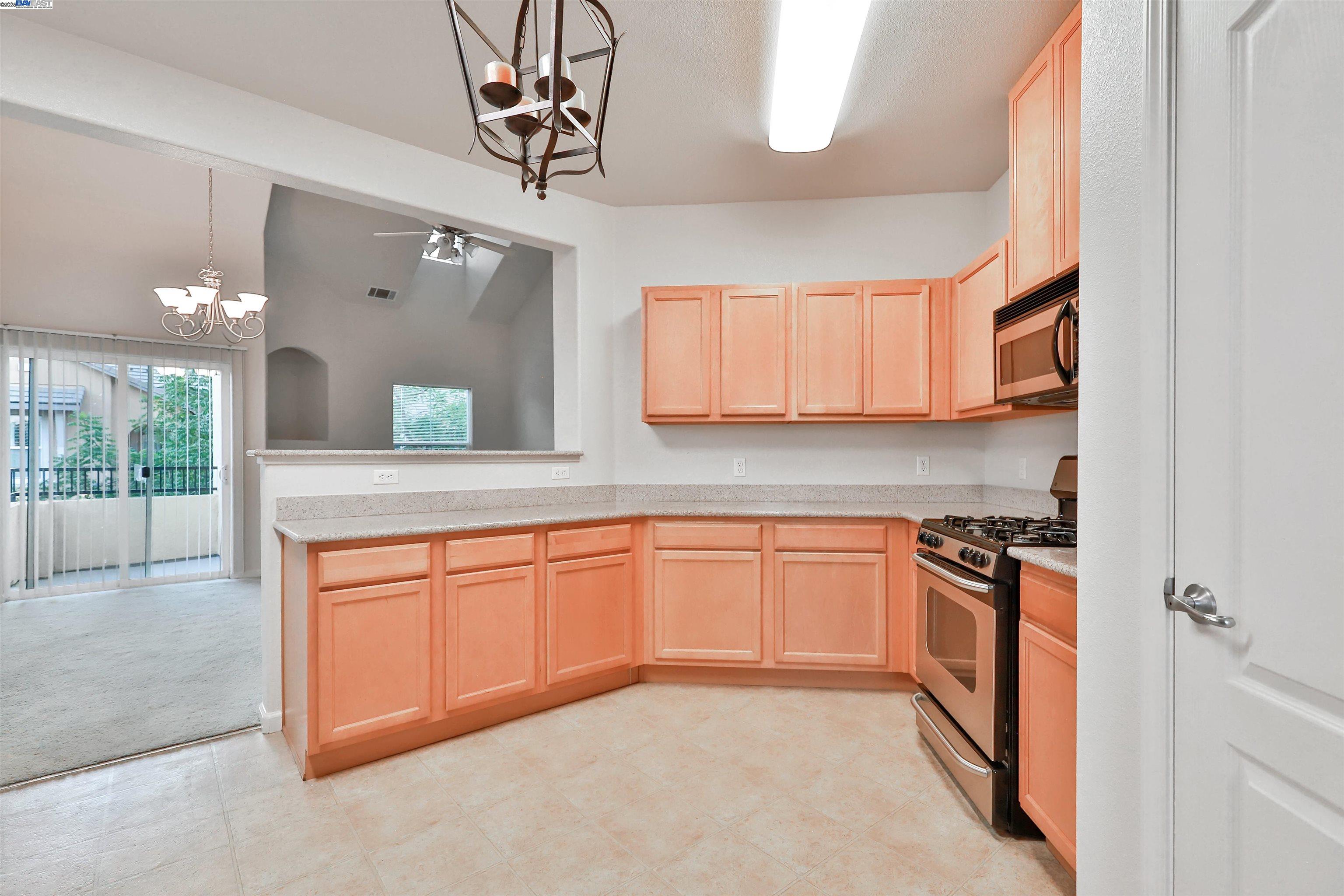216 Vessona Cir