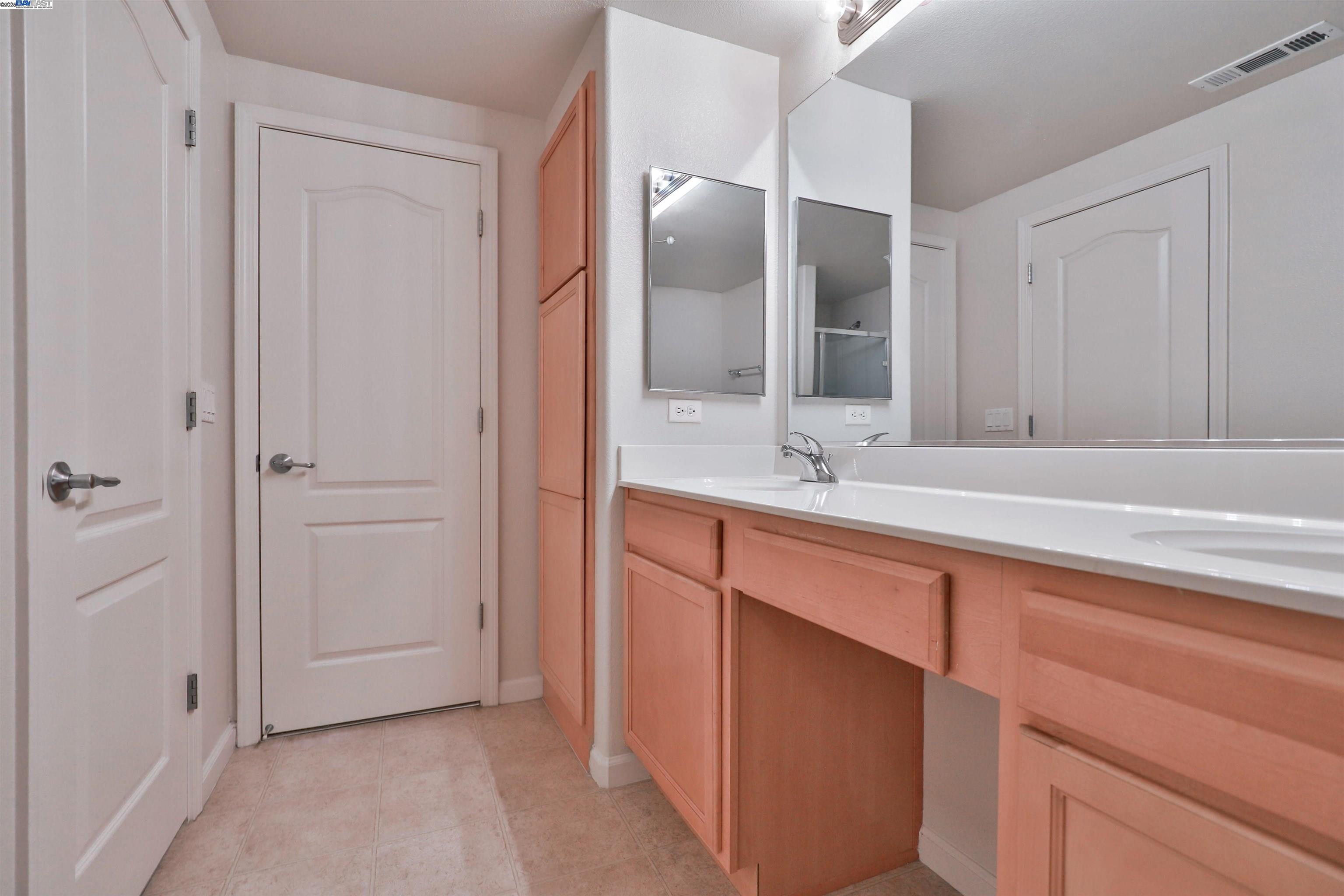 216 Vessona Cir