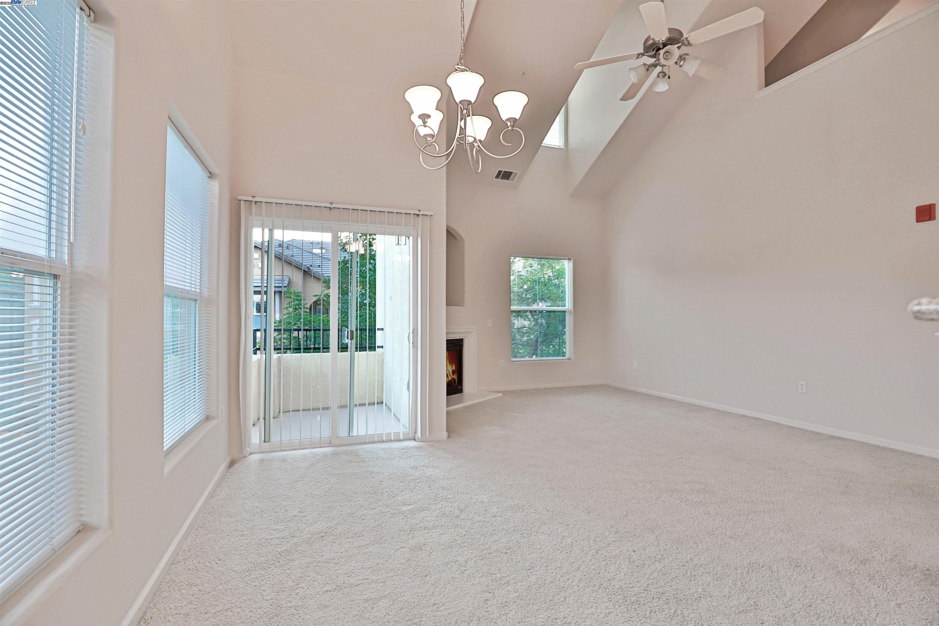 216 Vessona Cir