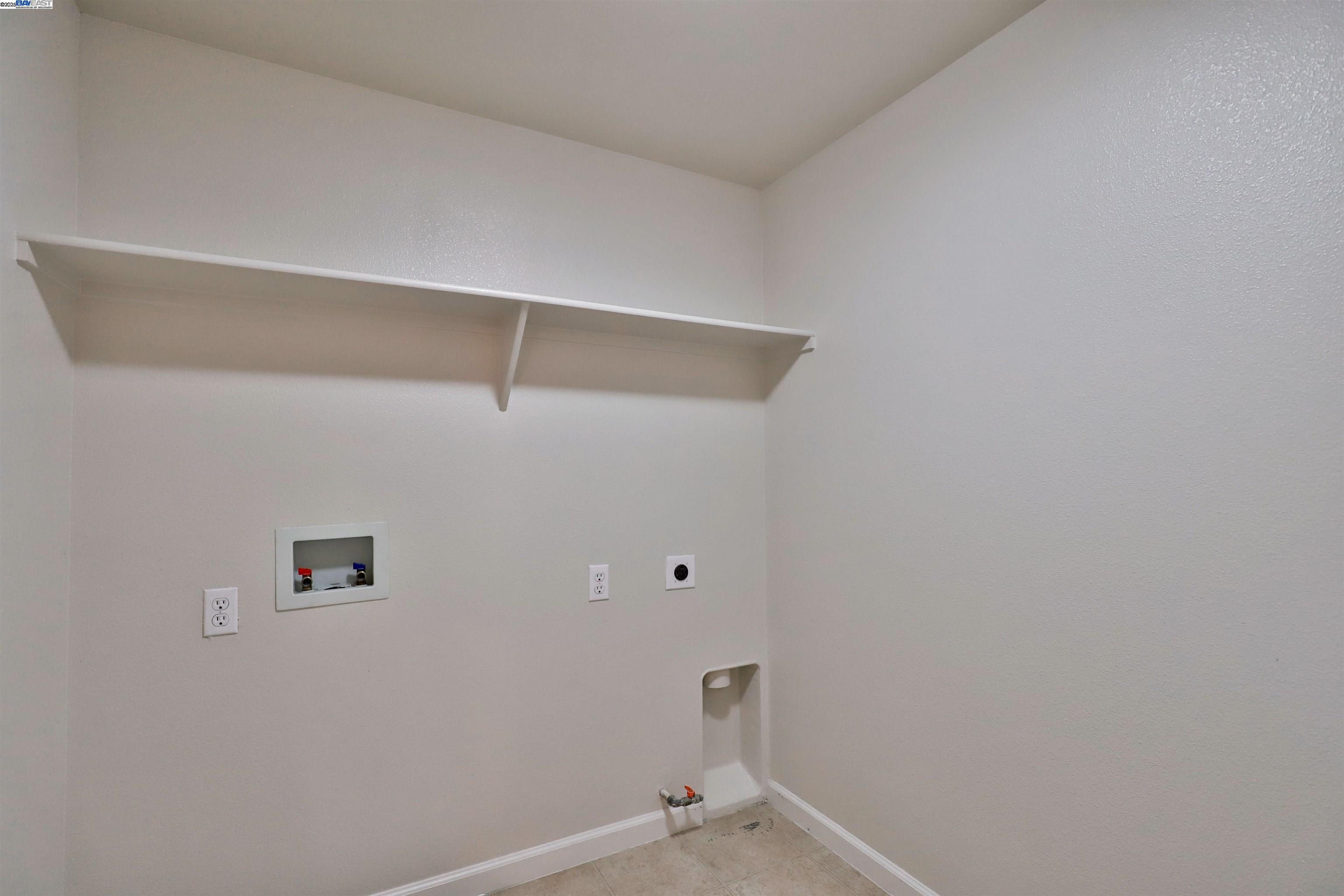 216 Vessona Cir