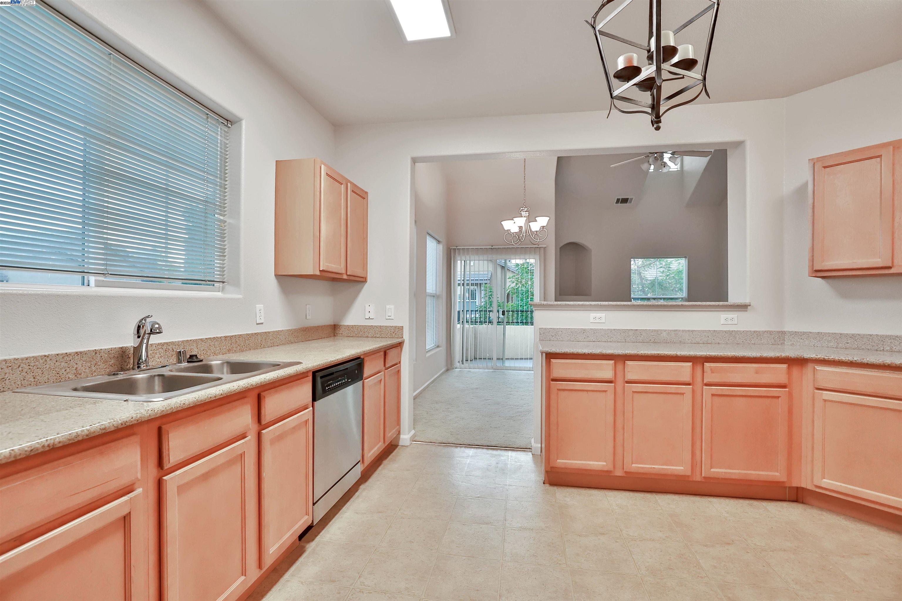 216 Vessona Cir
