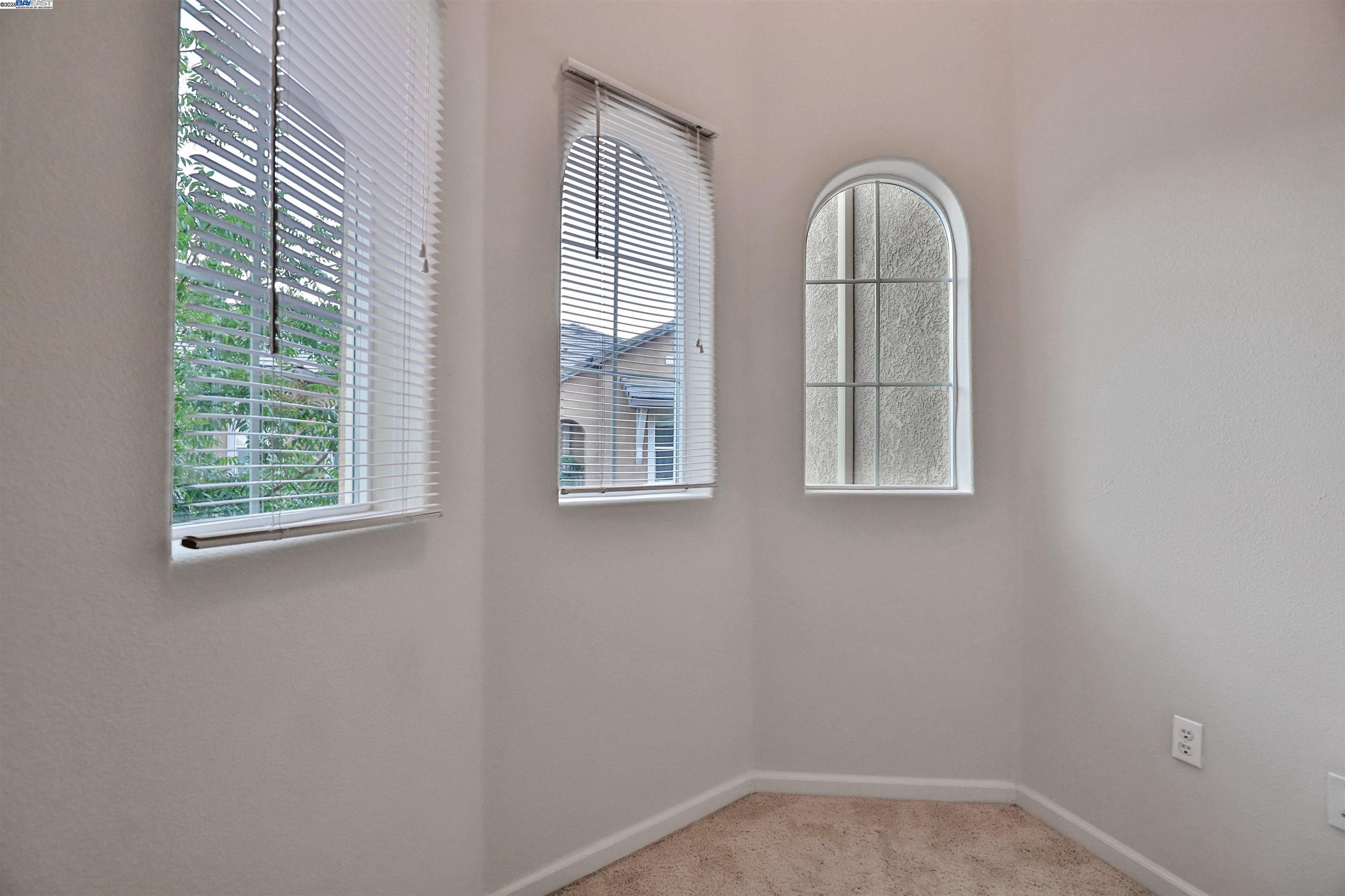 216 Vessona Cir