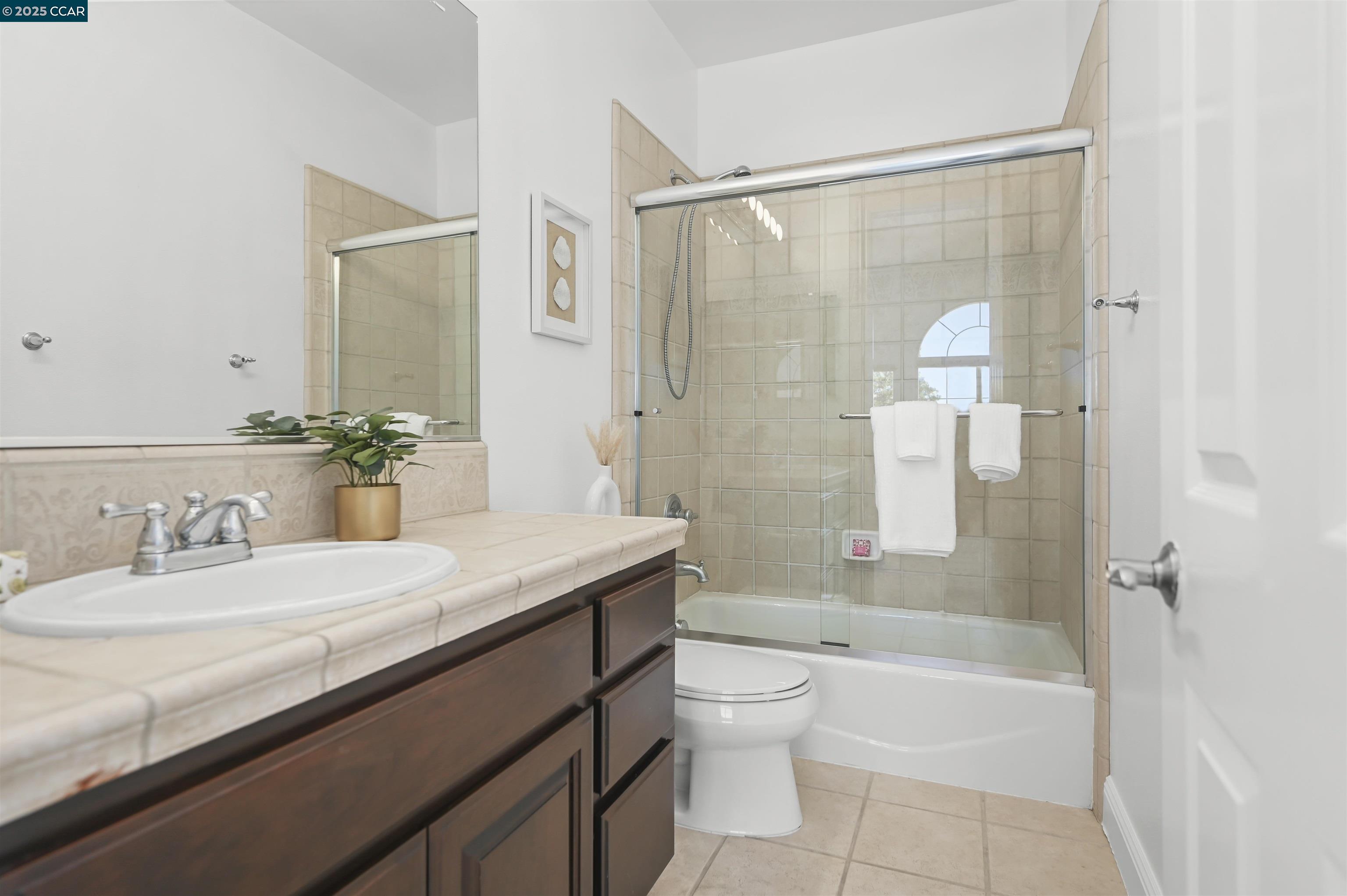 3388 Ashbourne Cir