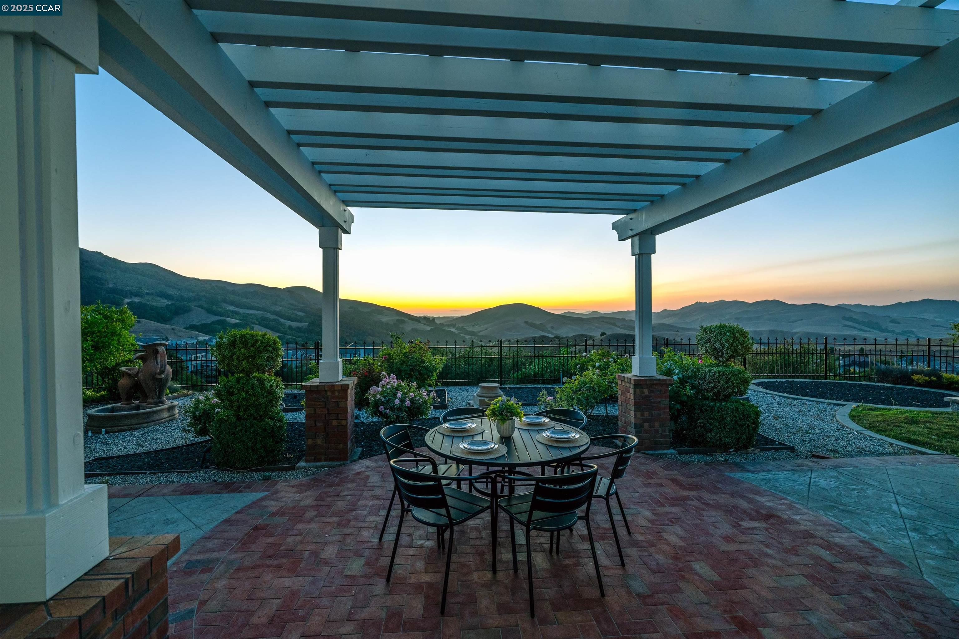 3388 Ashbourne Cir