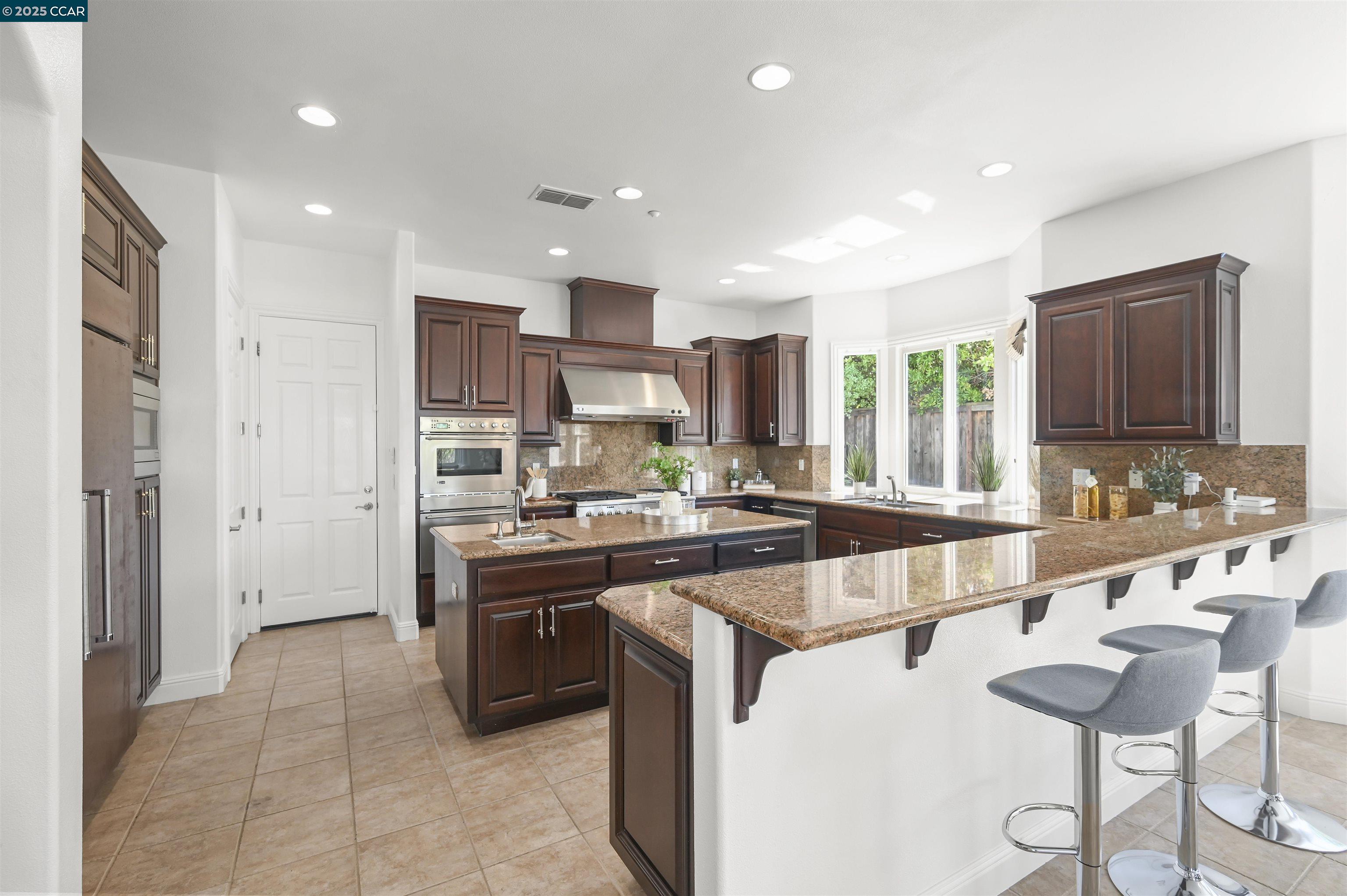 3388 Ashbourne Cir