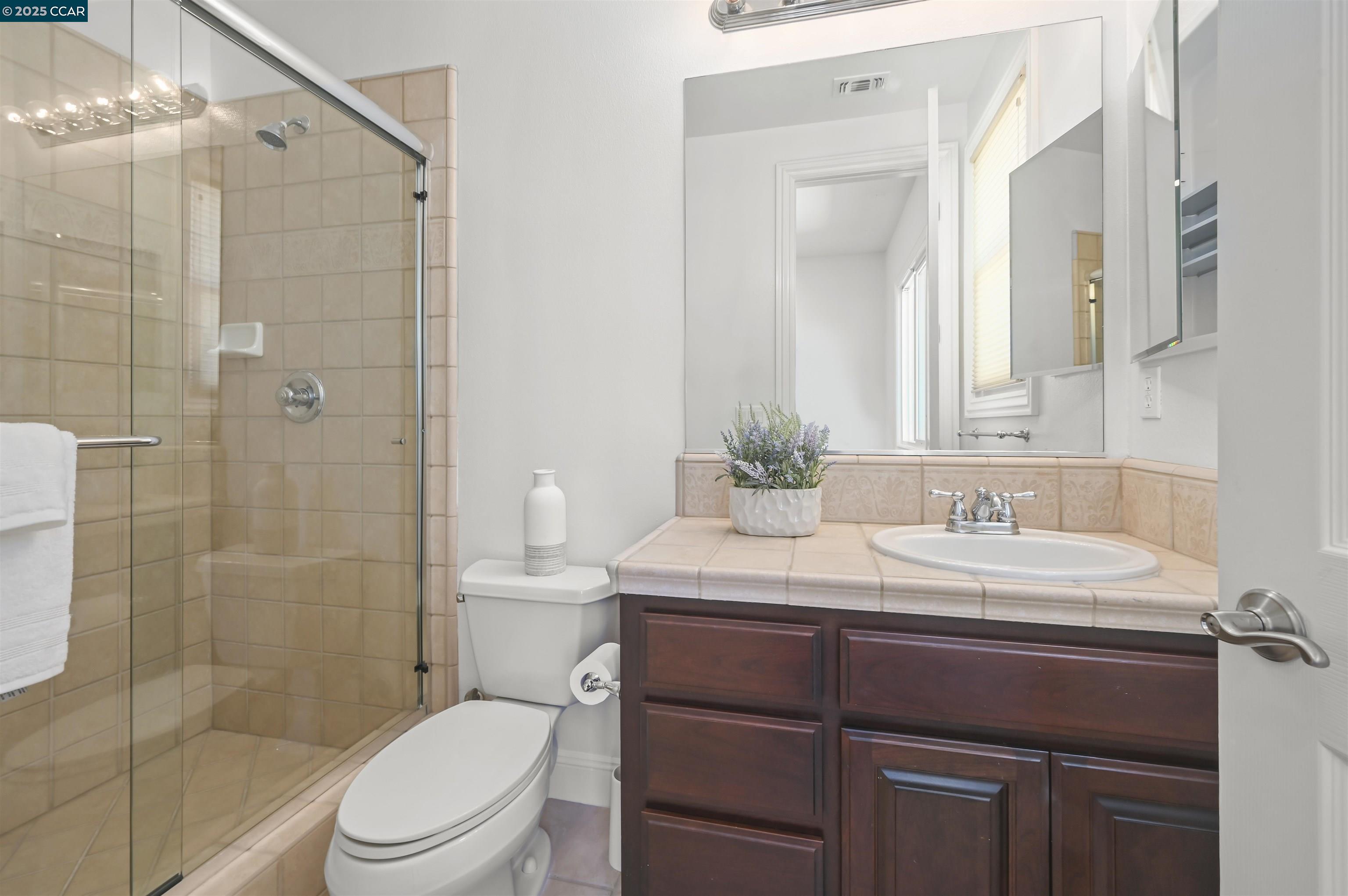 3388 Ashbourne Cir