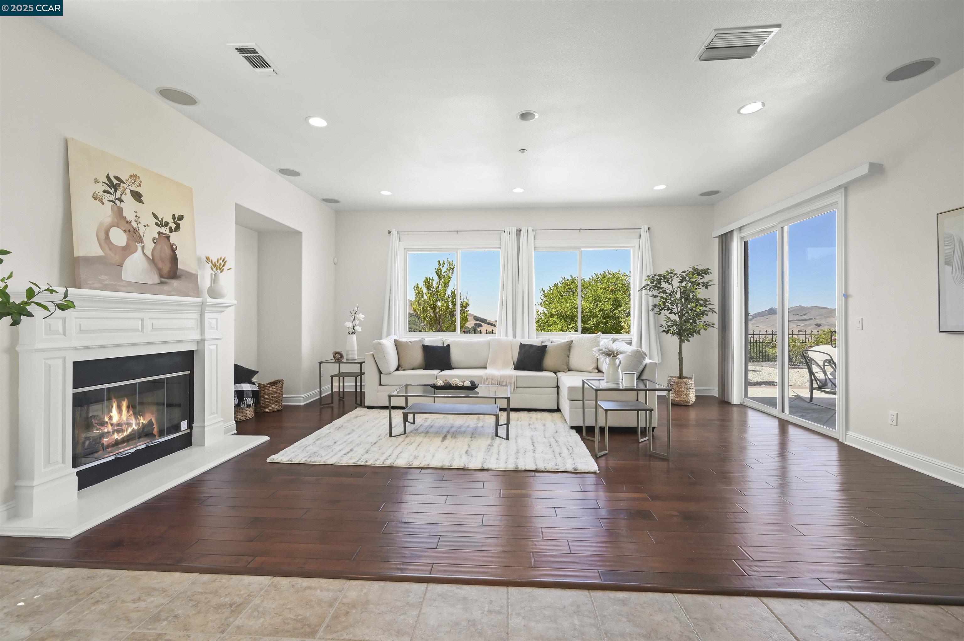 3388 Ashbourne Cir
