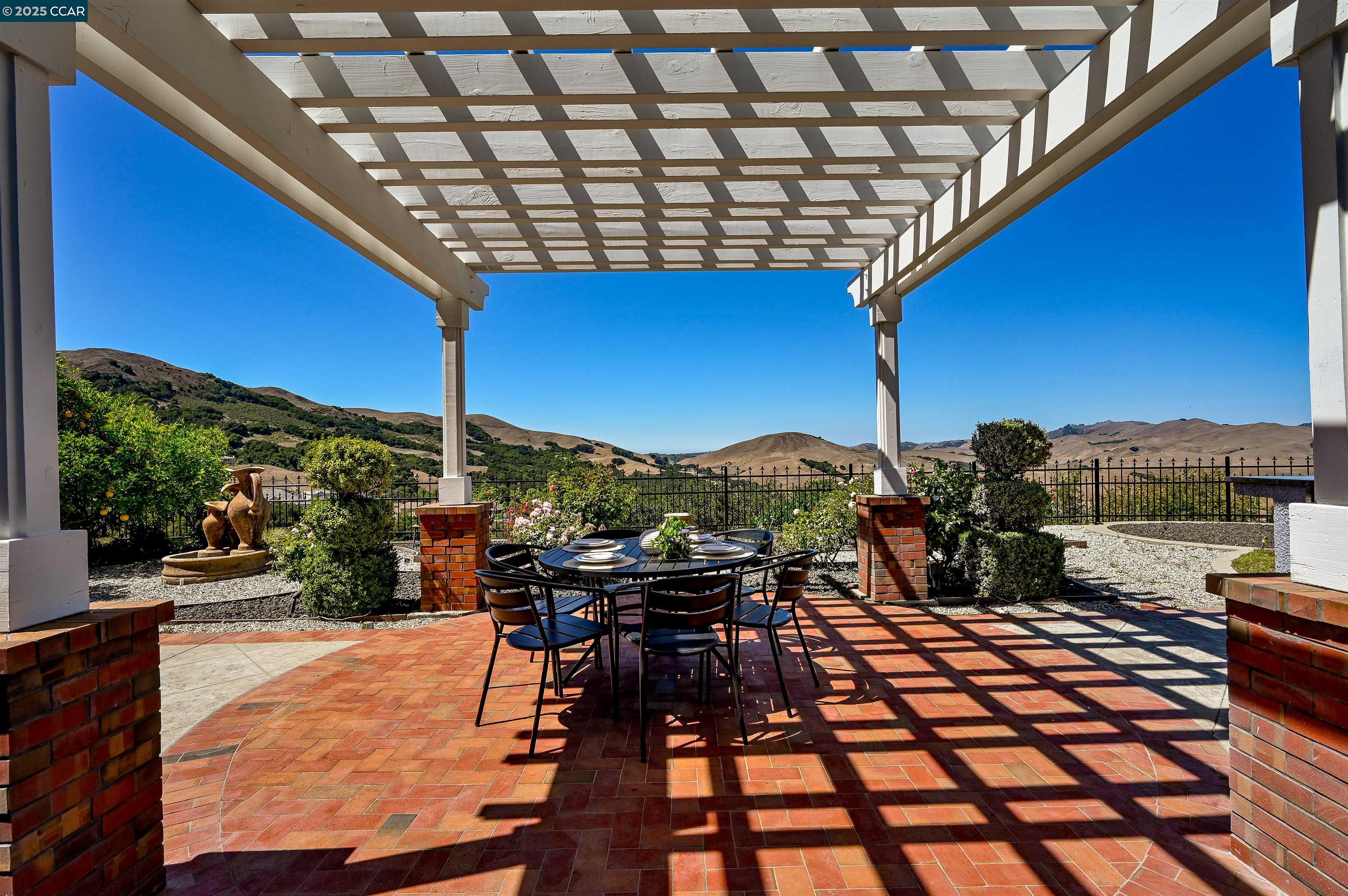 3388 Ashbourne Cir