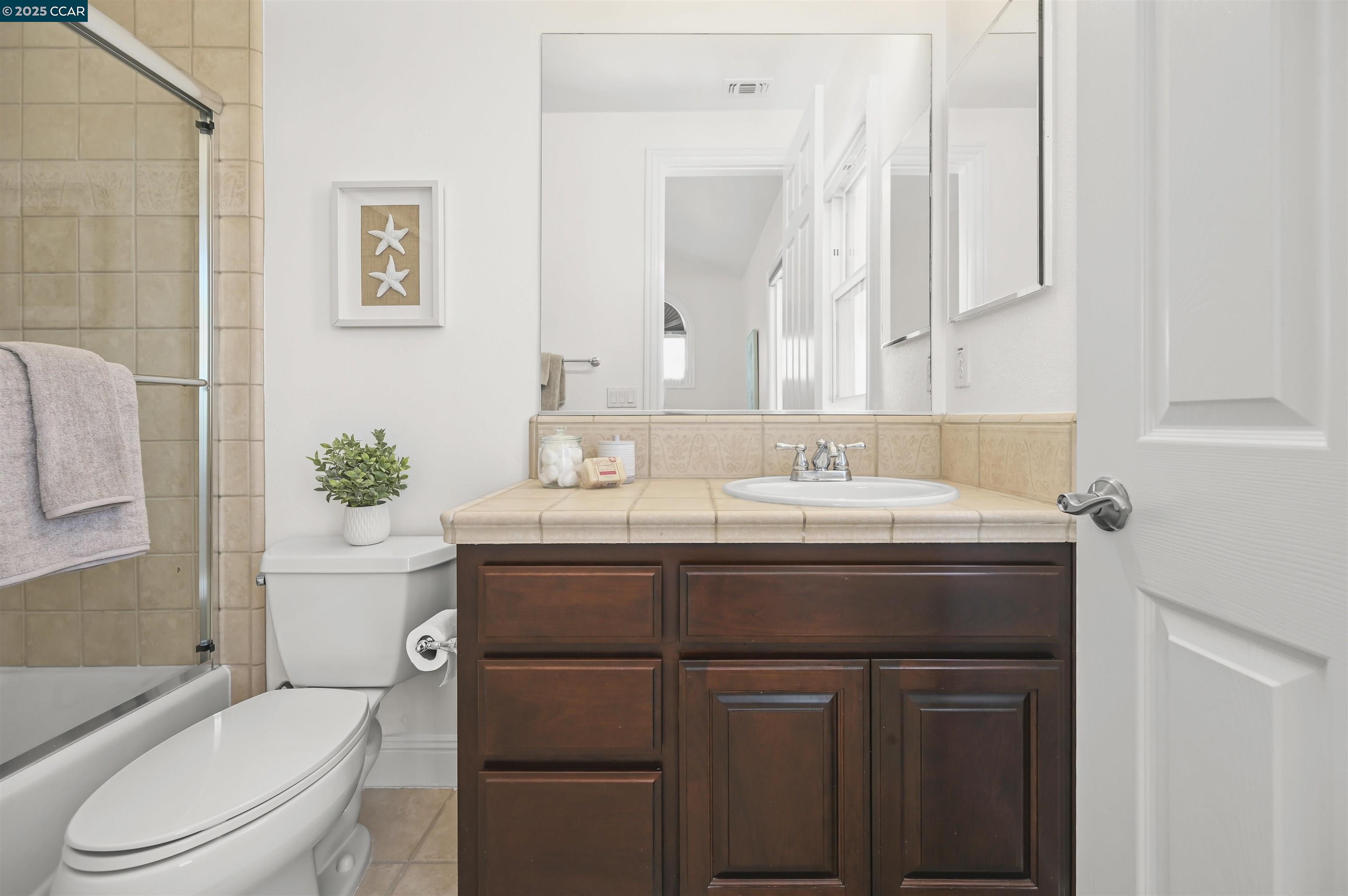 3388 Ashbourne Cir