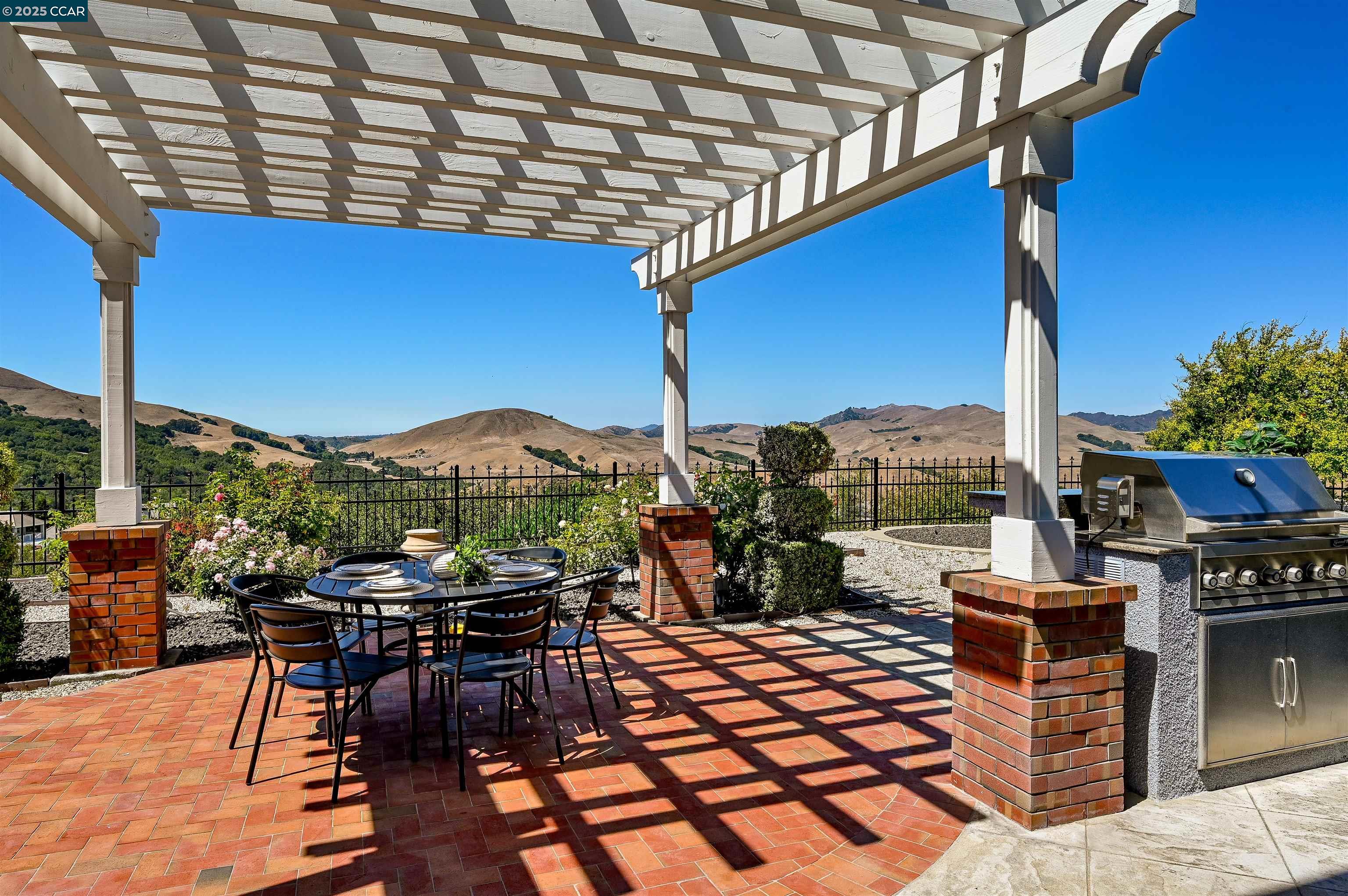 3388 Ashbourne Cir