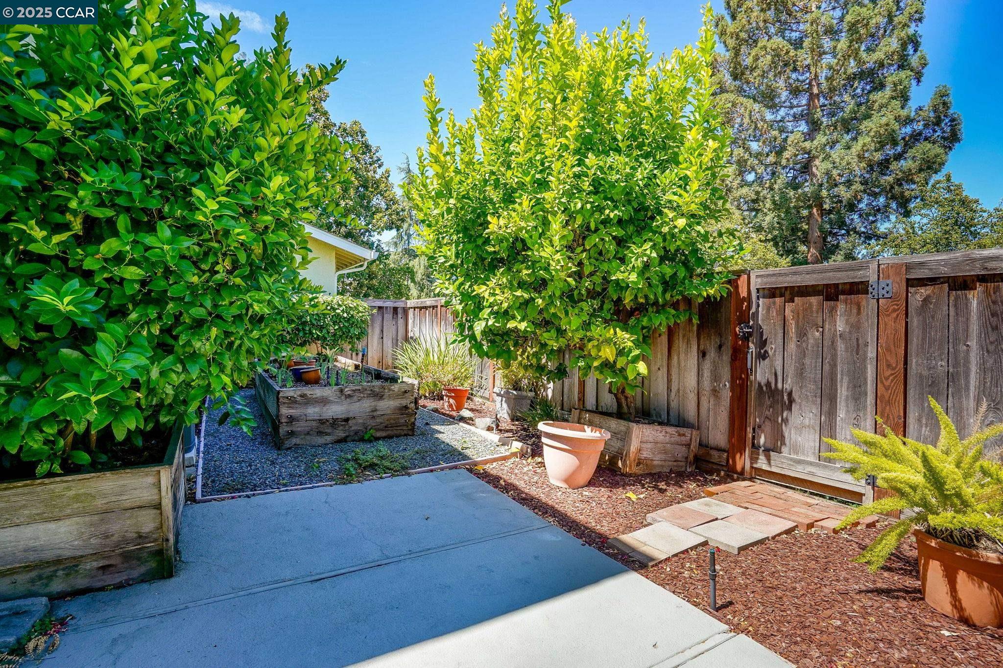 139 Fountainhead Ct