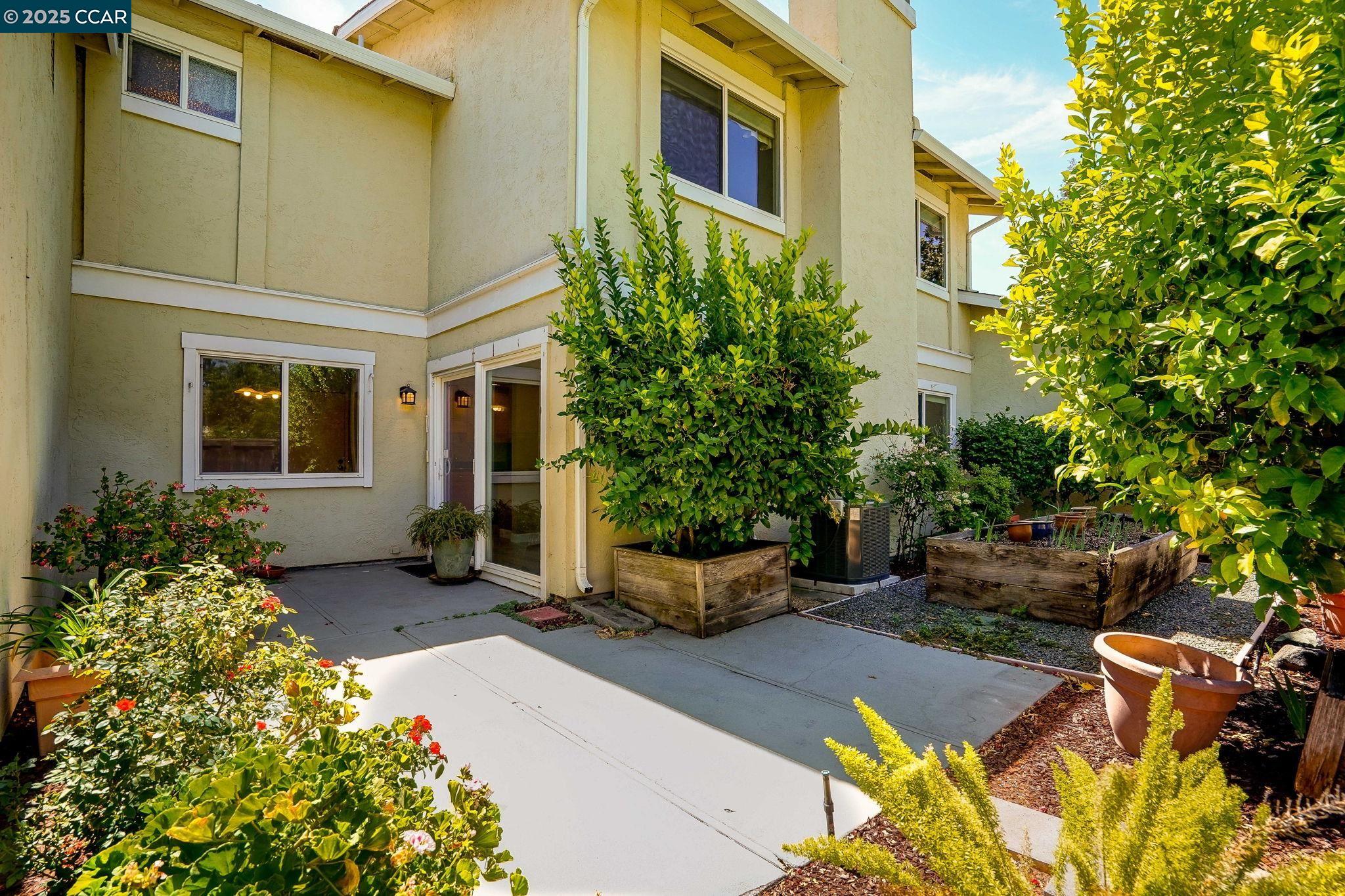 139 Fountainhead Ct