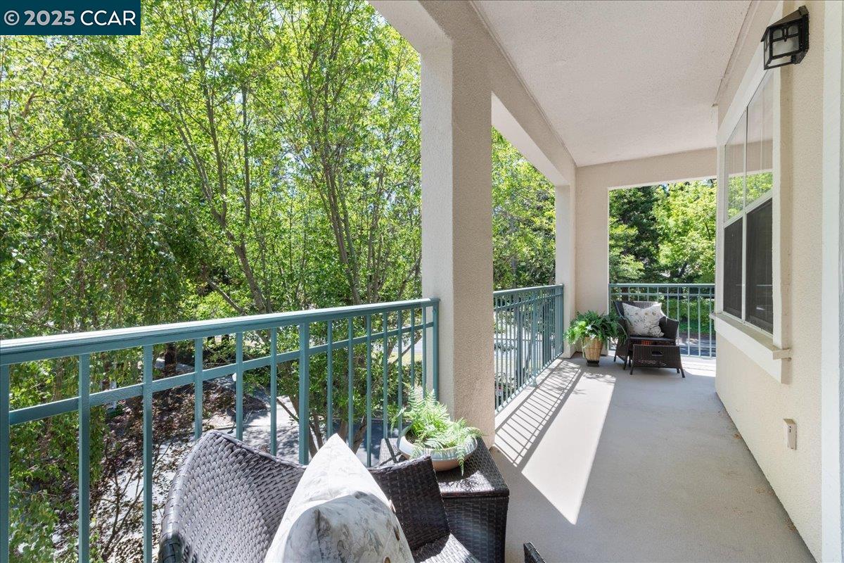 1860 Tice Creek Dr # 1354