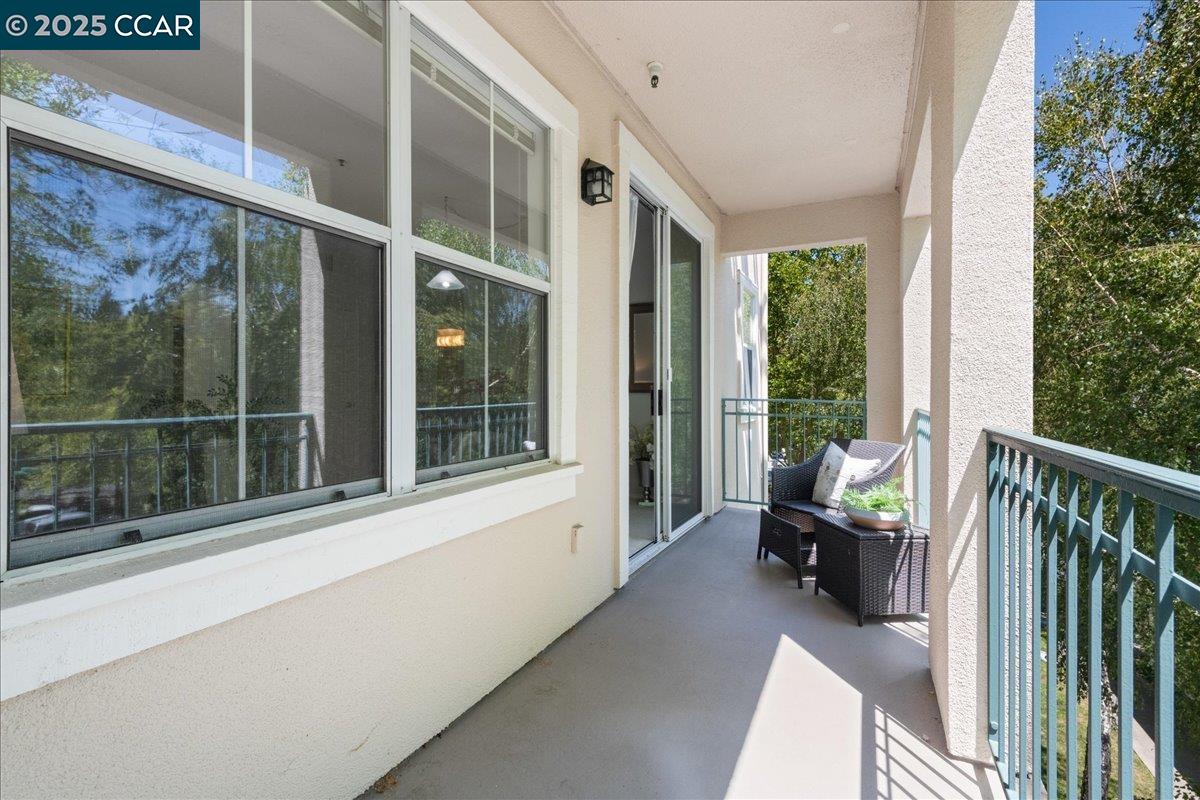 1860 Tice Creek Dr # 1354