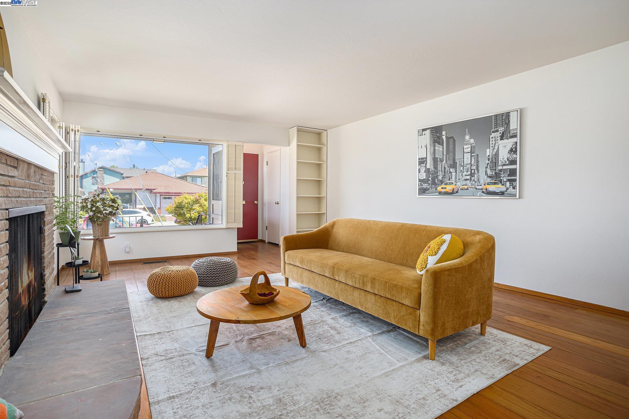 3286 San Jose