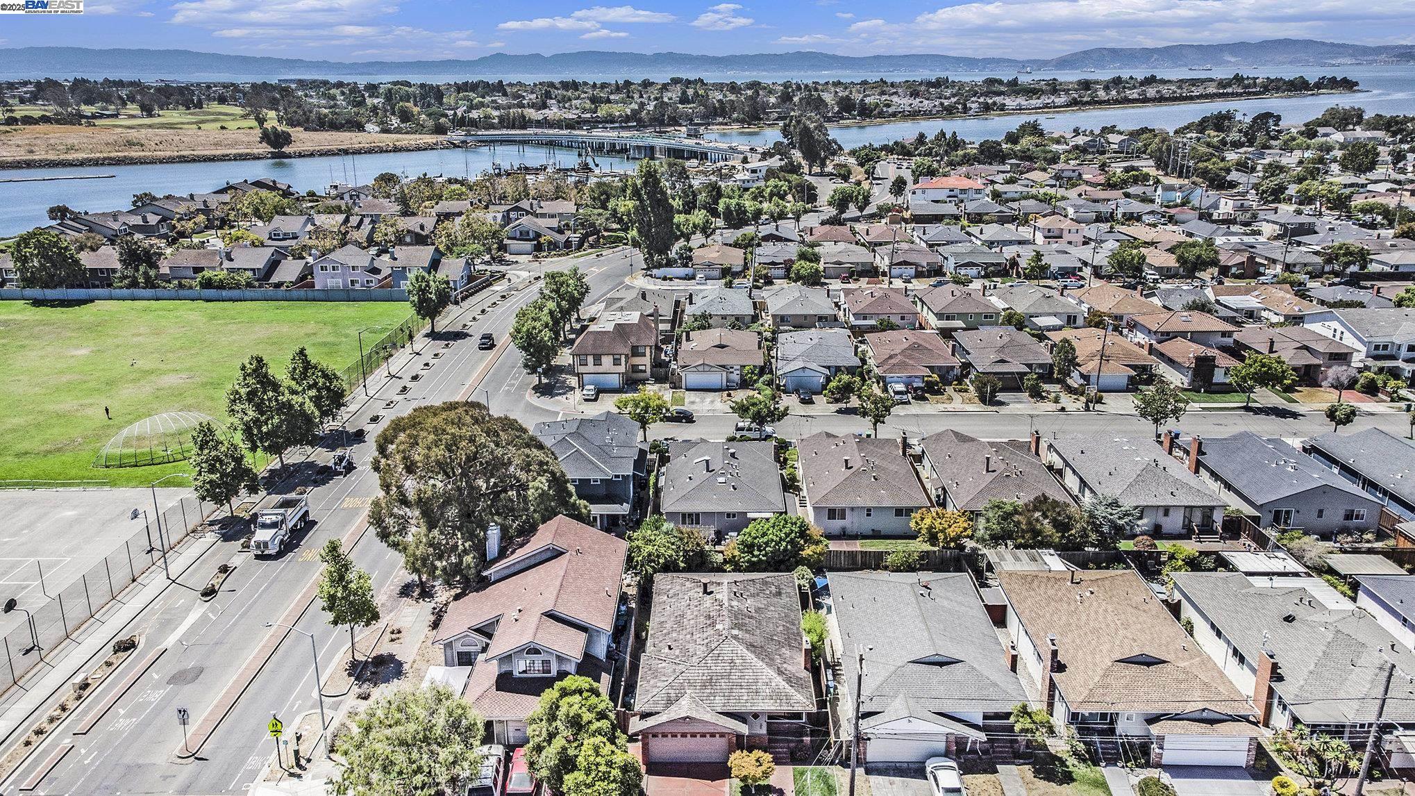 3286 San Jose